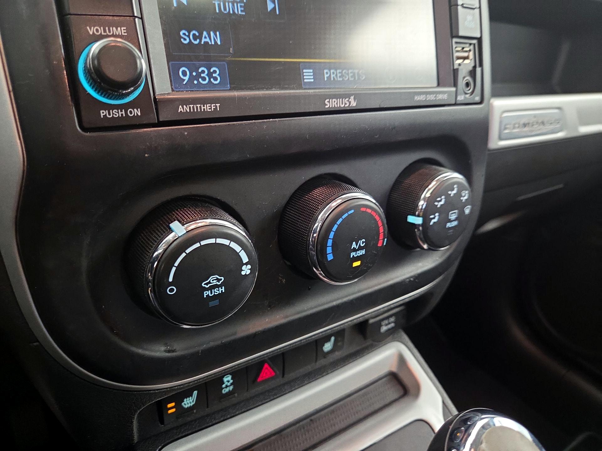 Thumbnail: 2017 Jeep Compass - 14