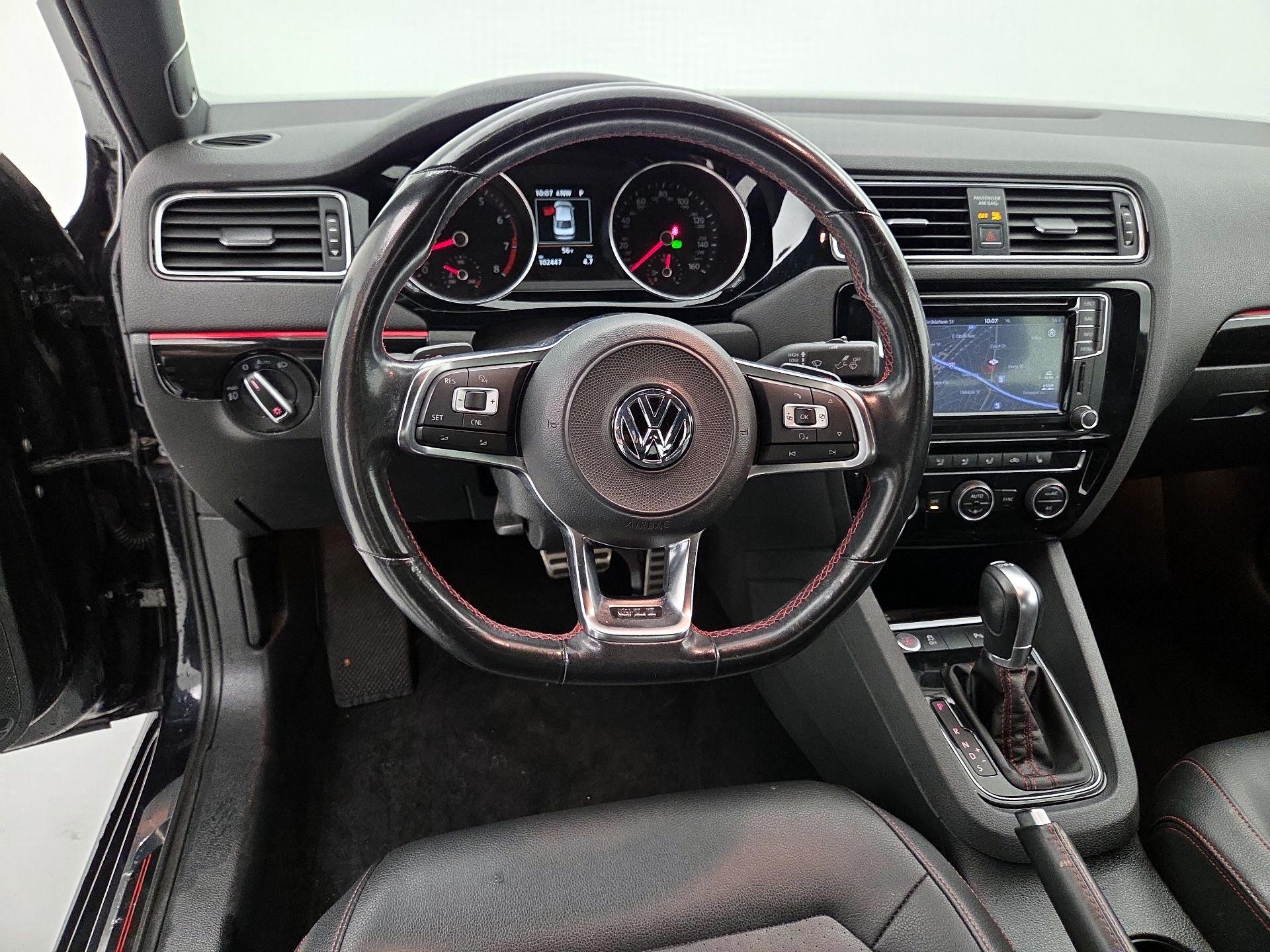 Thumbnail: 2017 Volkswagen Jetta - 10