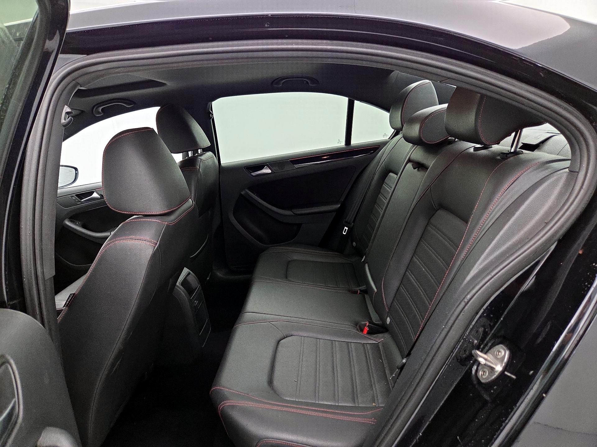 Thumbnail: 2017 Volkswagen Jetta - 20