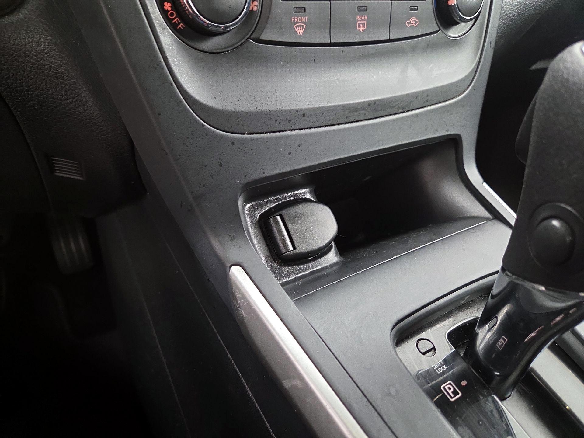 Thumbnail: 2016 Nissan Sentra - 18
