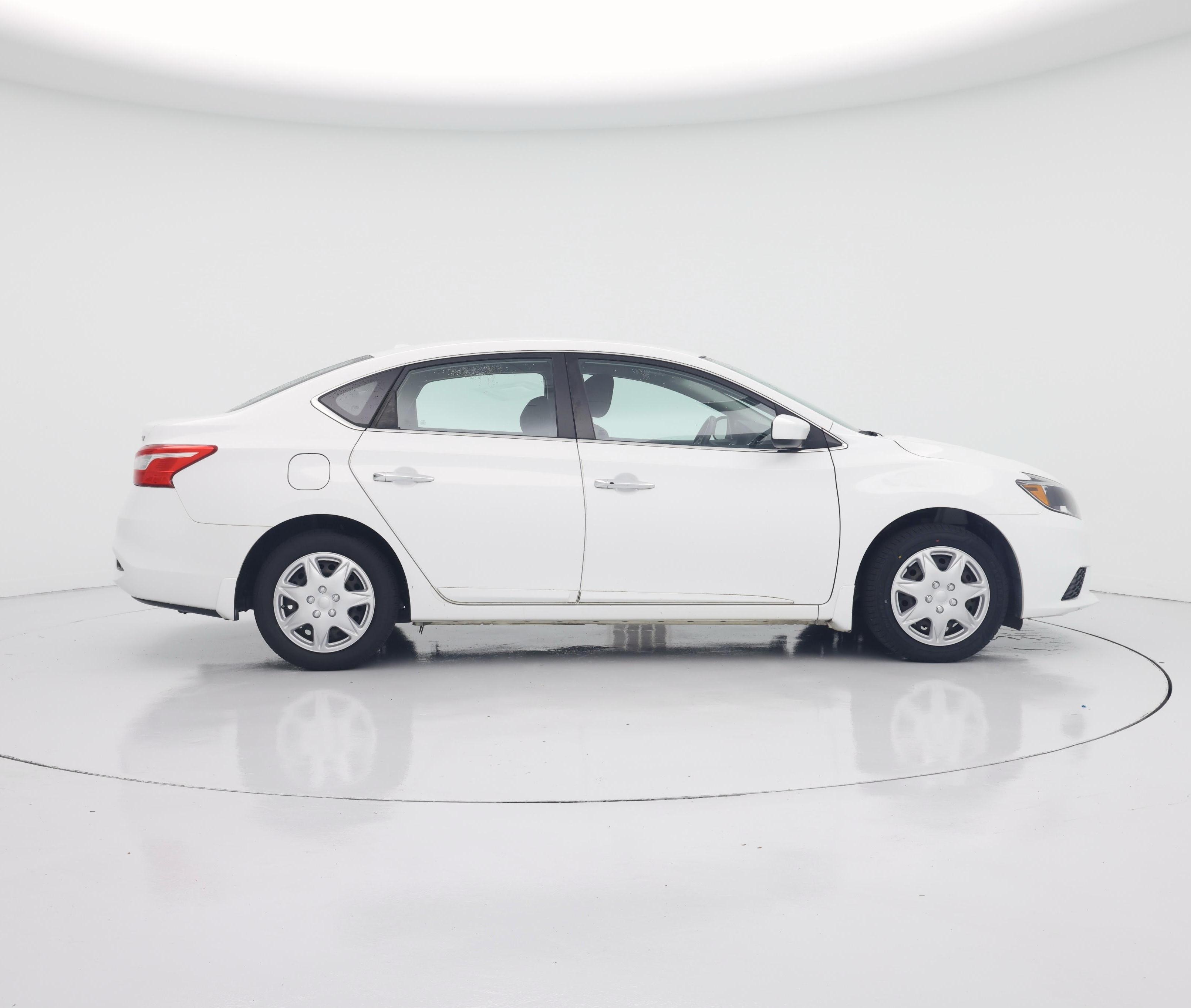 Thumbnail: 2016 Nissan Sentra - 7