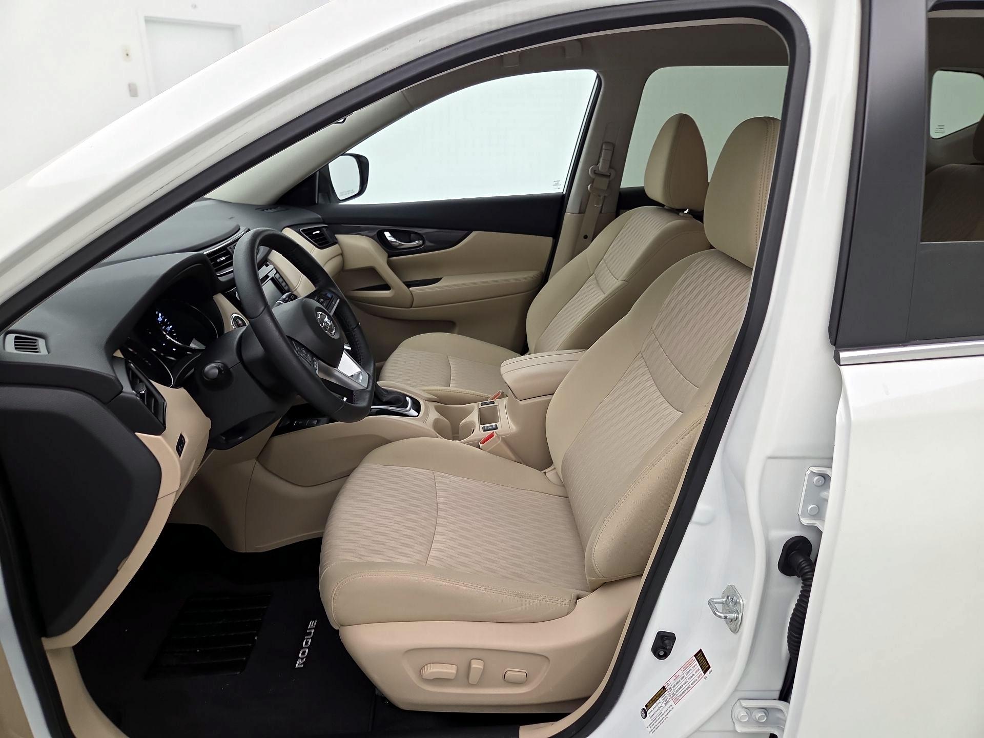 Thumbnail: 2019 Nissan Rogue - 11