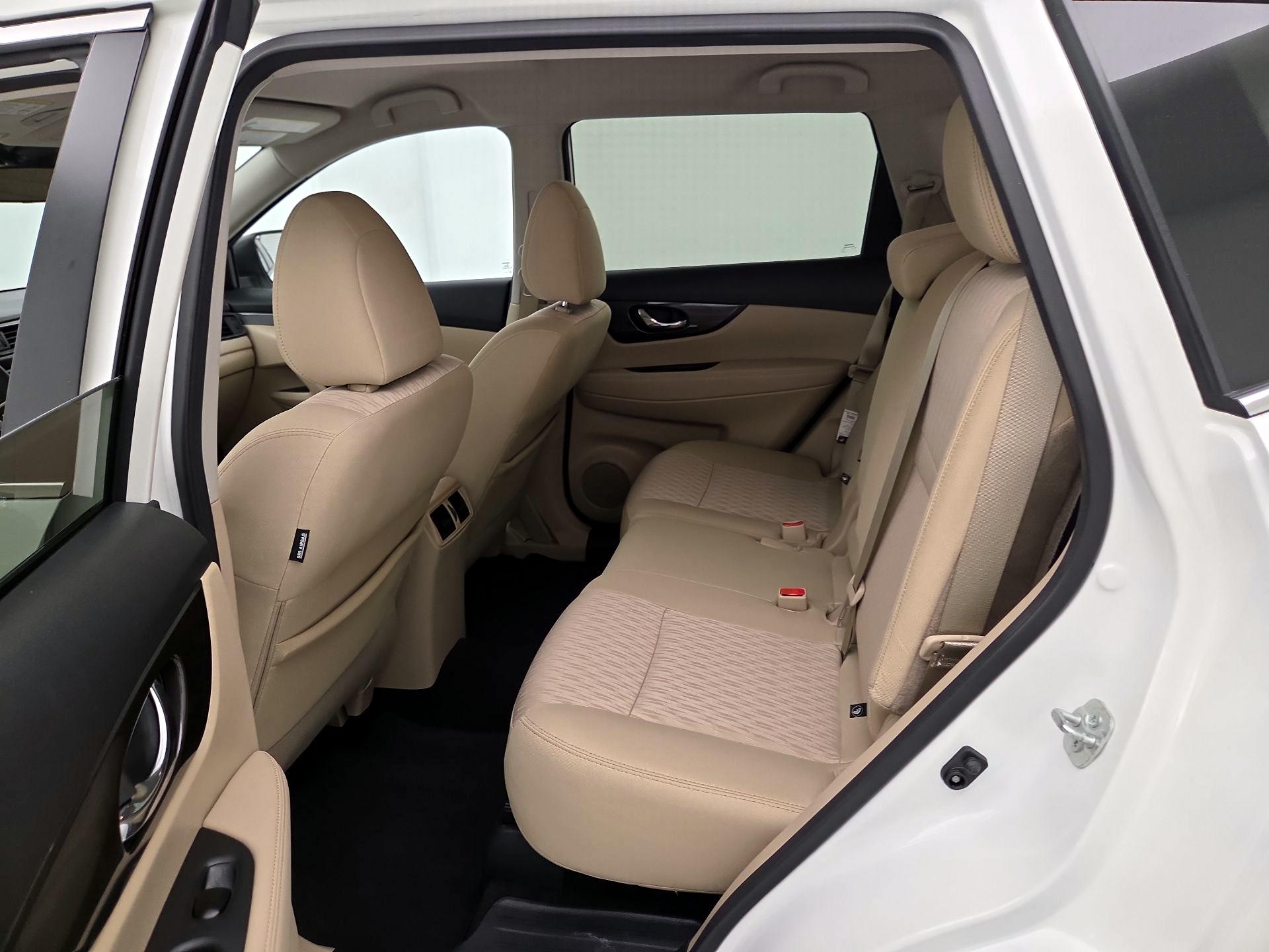 Thumbnail: 2019 Nissan Rogue - 20