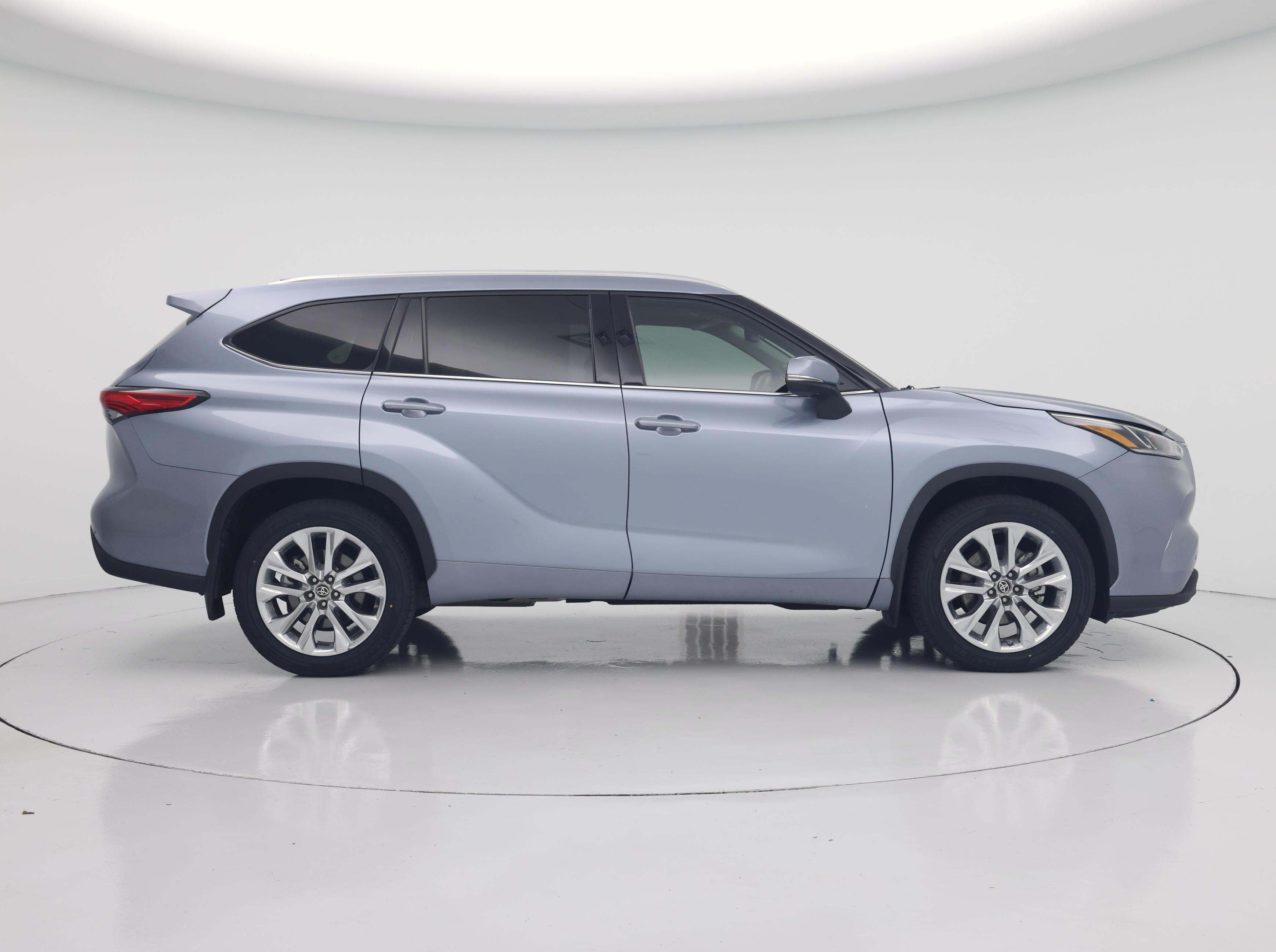 Thumbnail: 2020 Toyota Highlander - 7