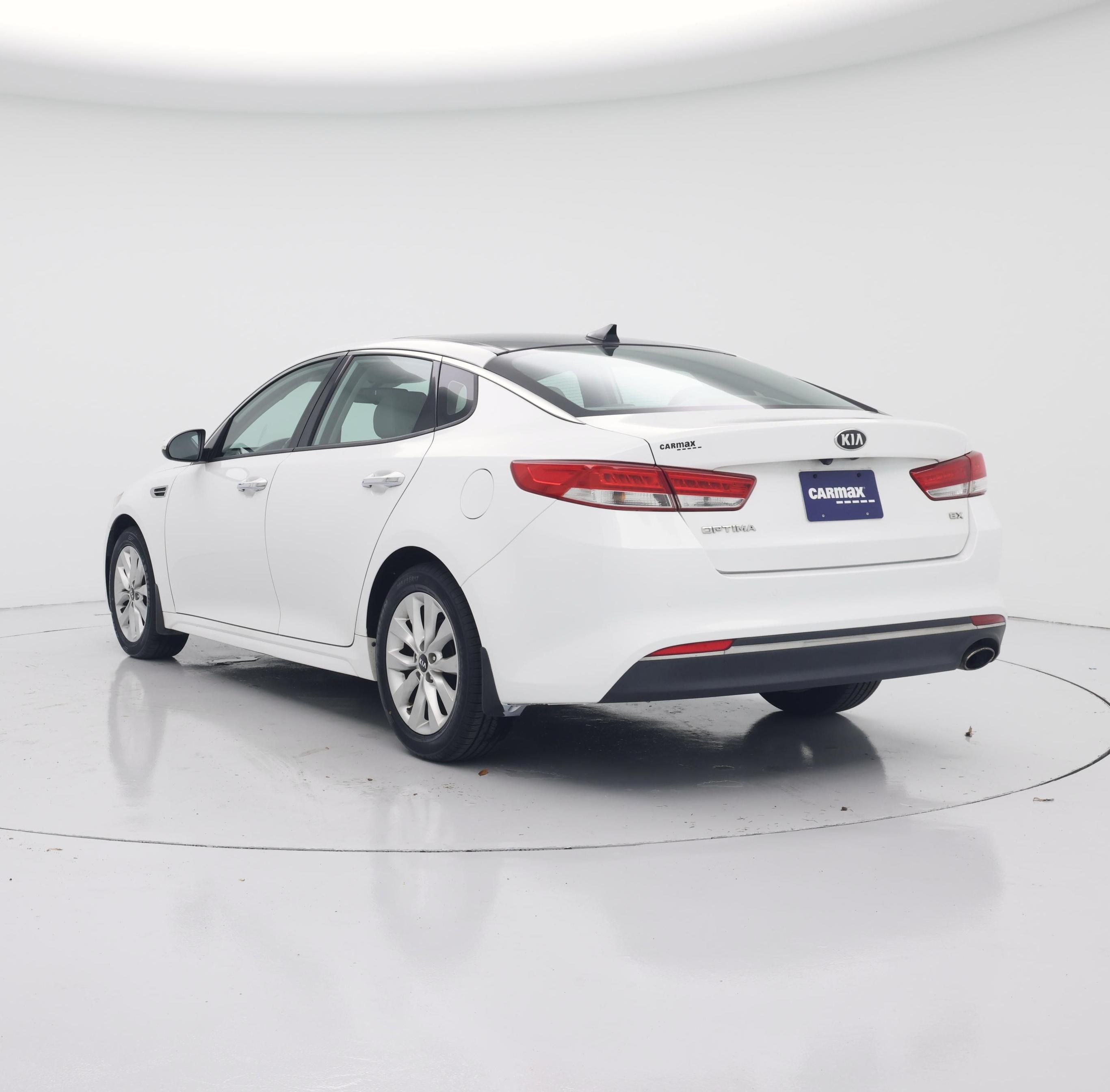 Thumbnail: 2018 Kia Optima - 2