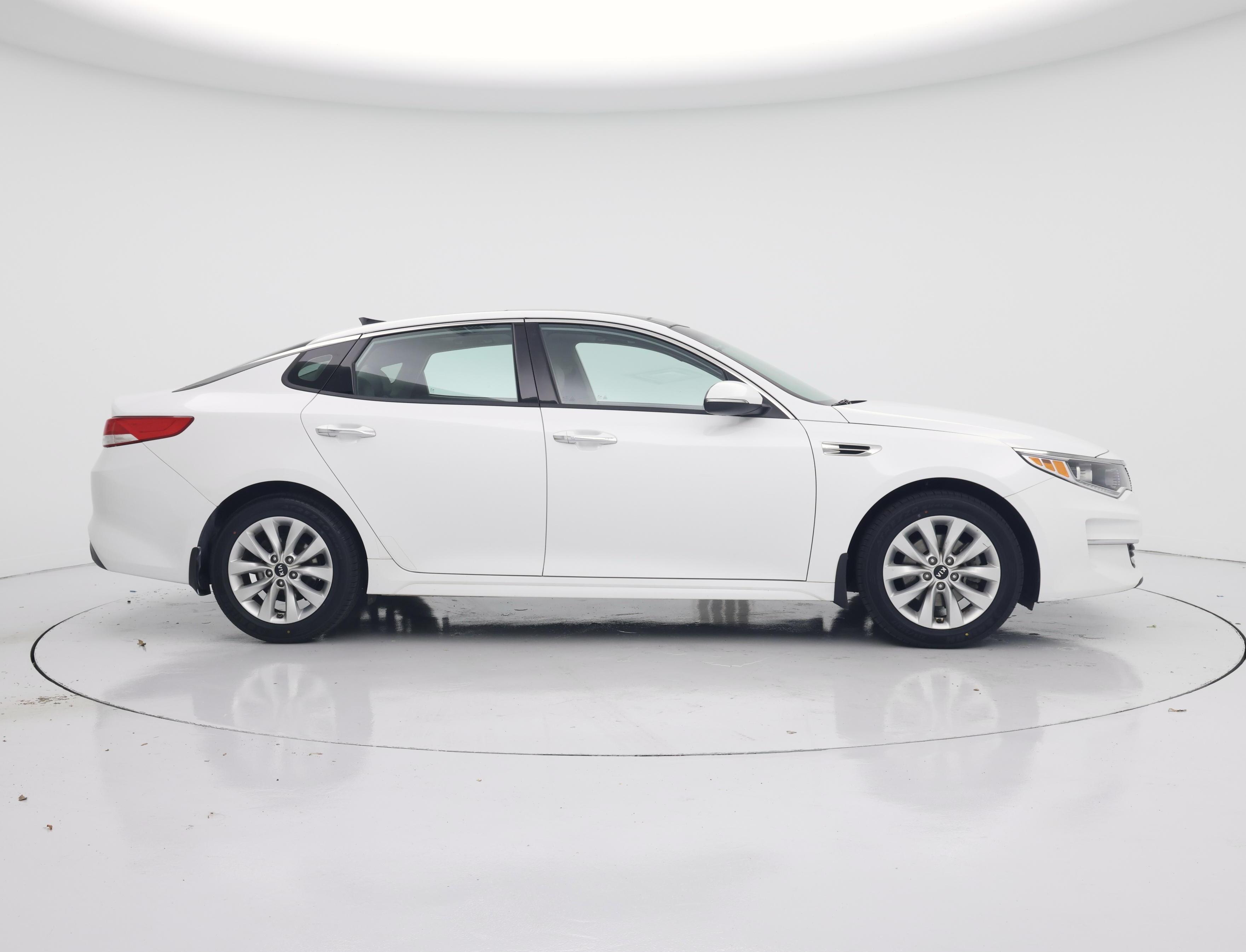 Thumbnail: 2018 Kia Optima - 7