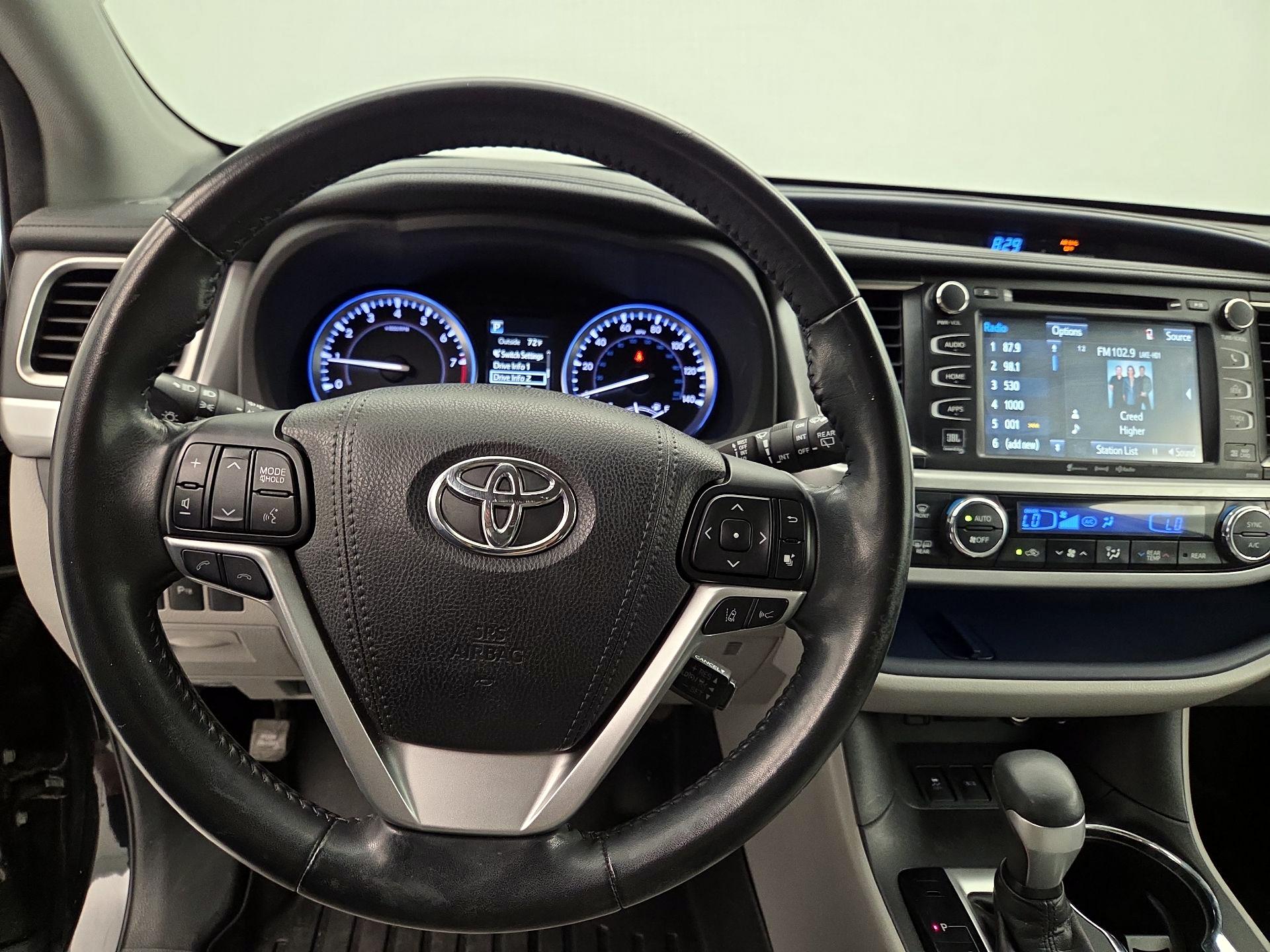 Thumbnail: 2018 Toyota Highlander - 10