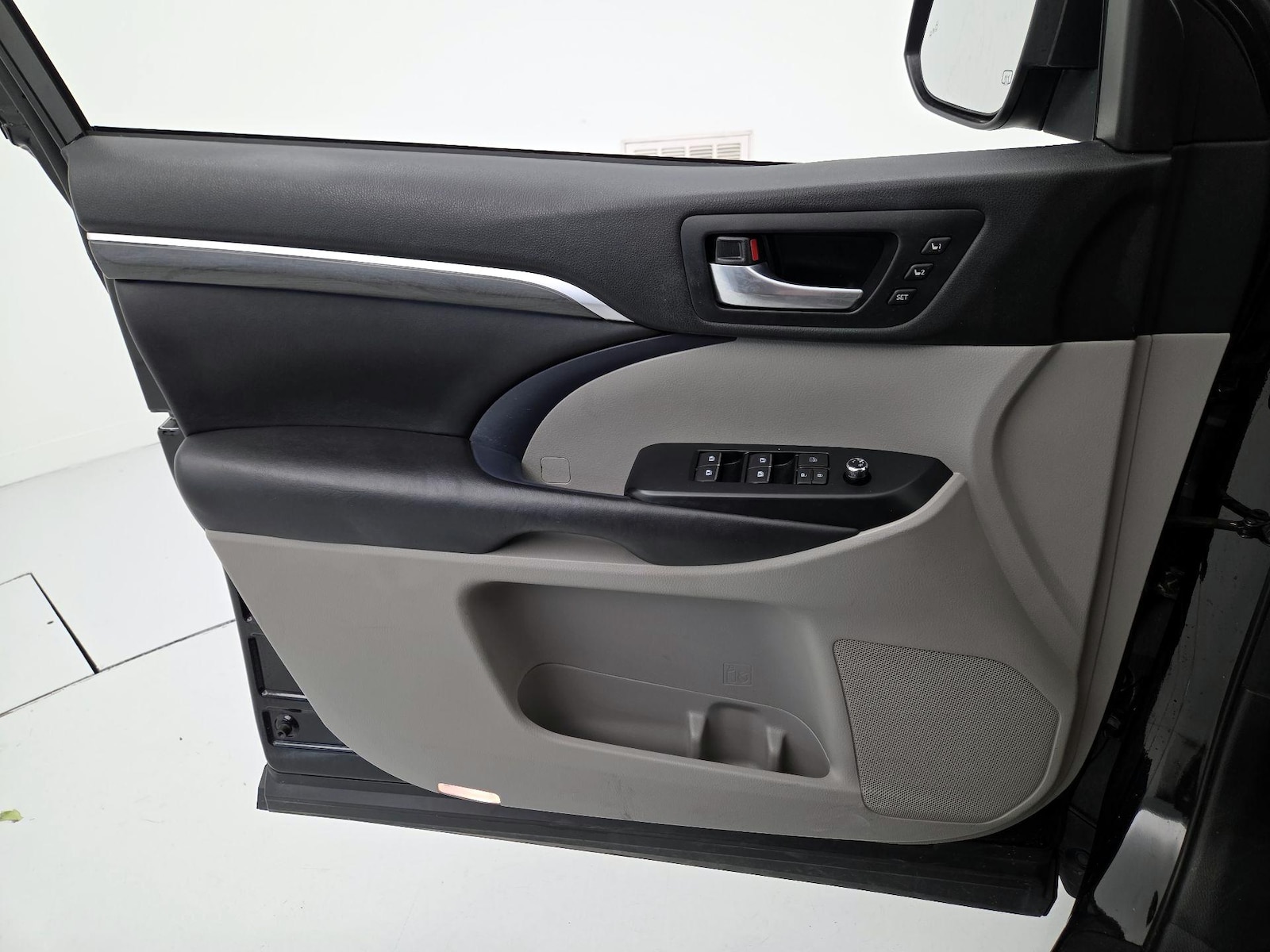 2018 Toyota Highlander Limited - Photo 13
