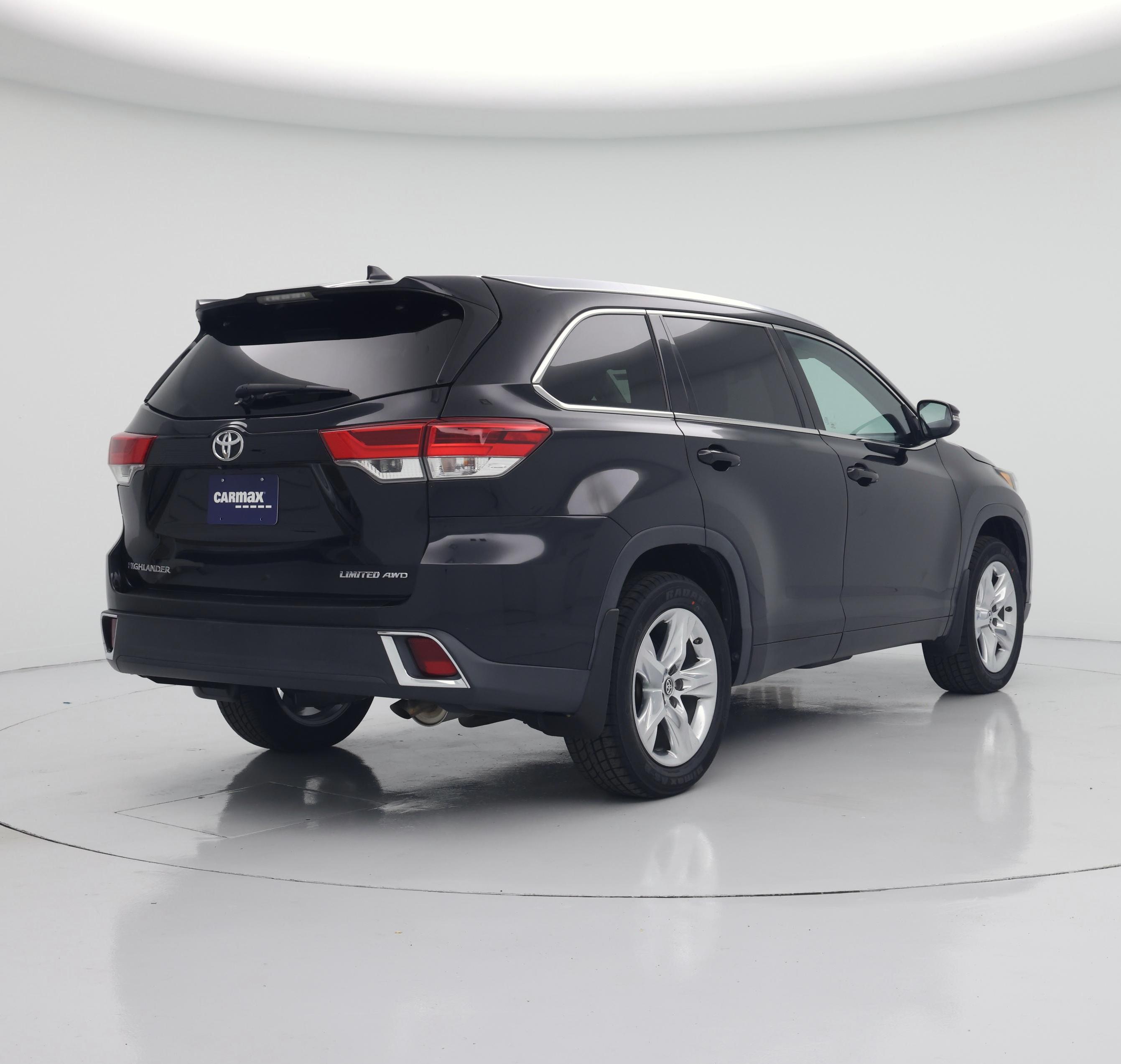 Thumbnail: 2018 Toyota Highlander - 8