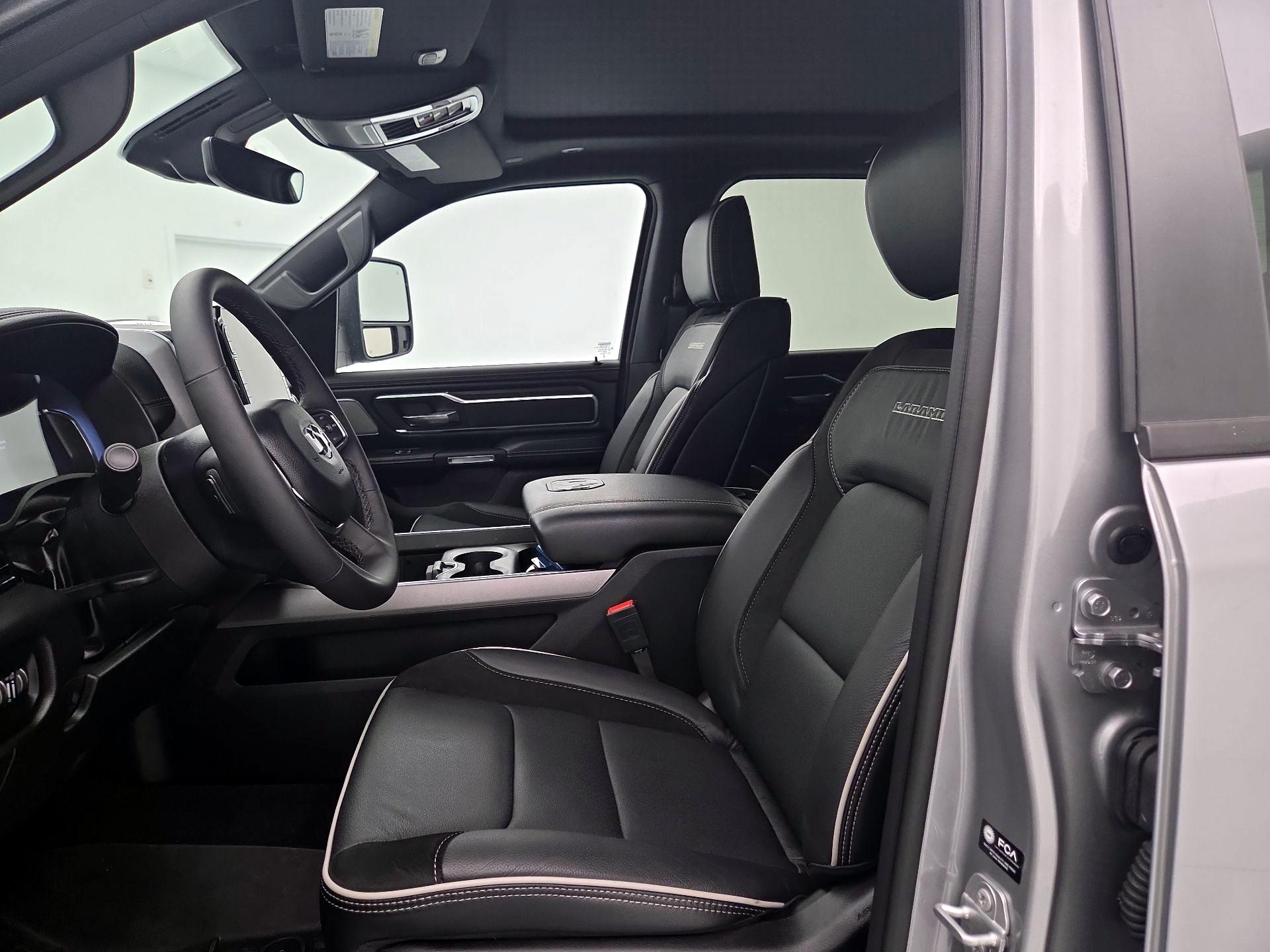 Thumbnail: 2025 RAM 1500 - 11