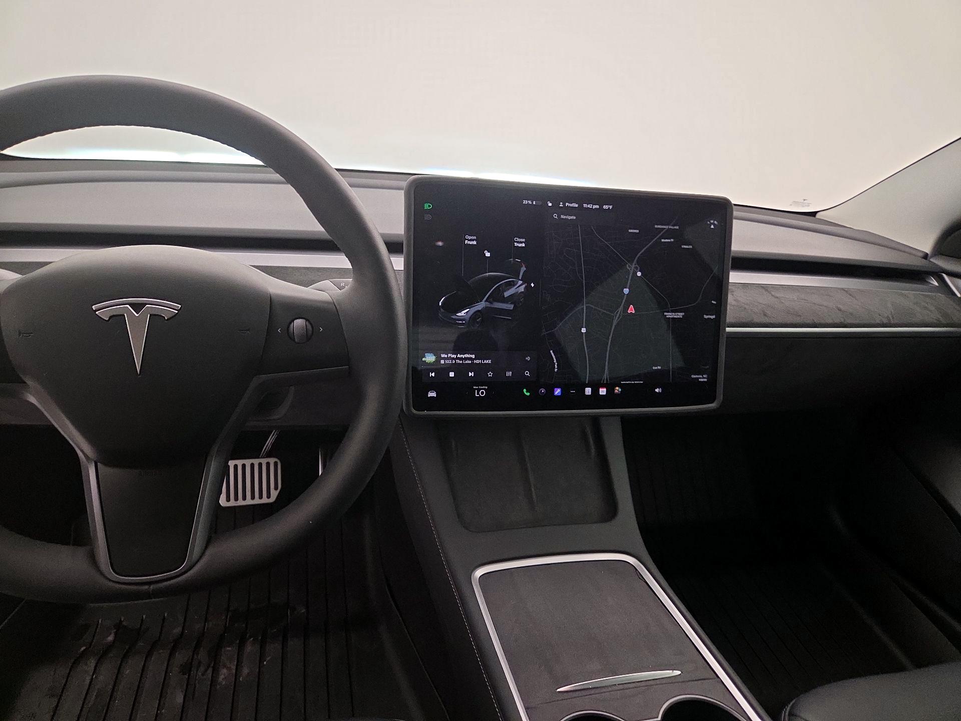 Thumbnail: 2023 Tesla Model 3 - 9
