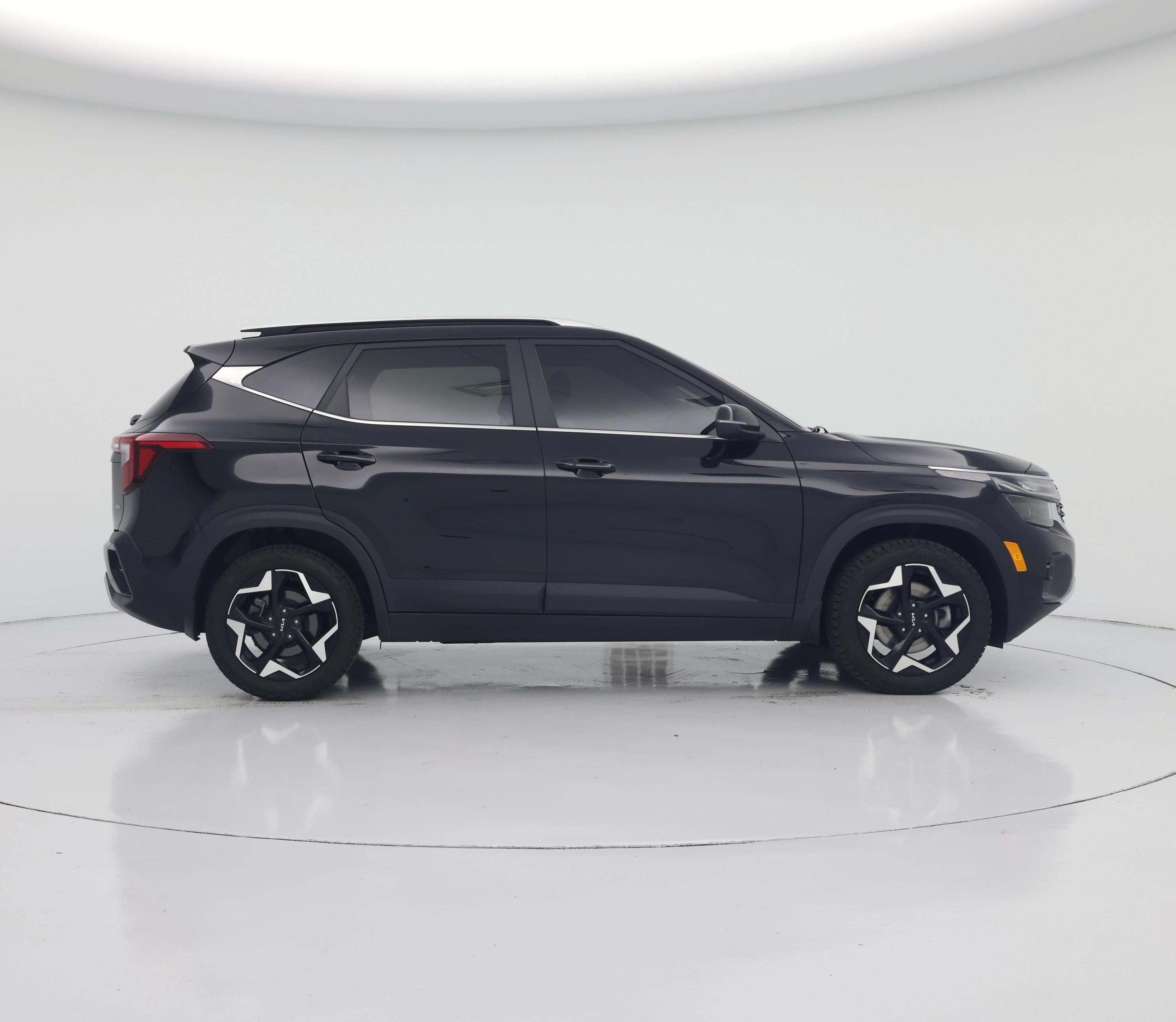 Thumbnail: 2024 Kia Seltos - 7