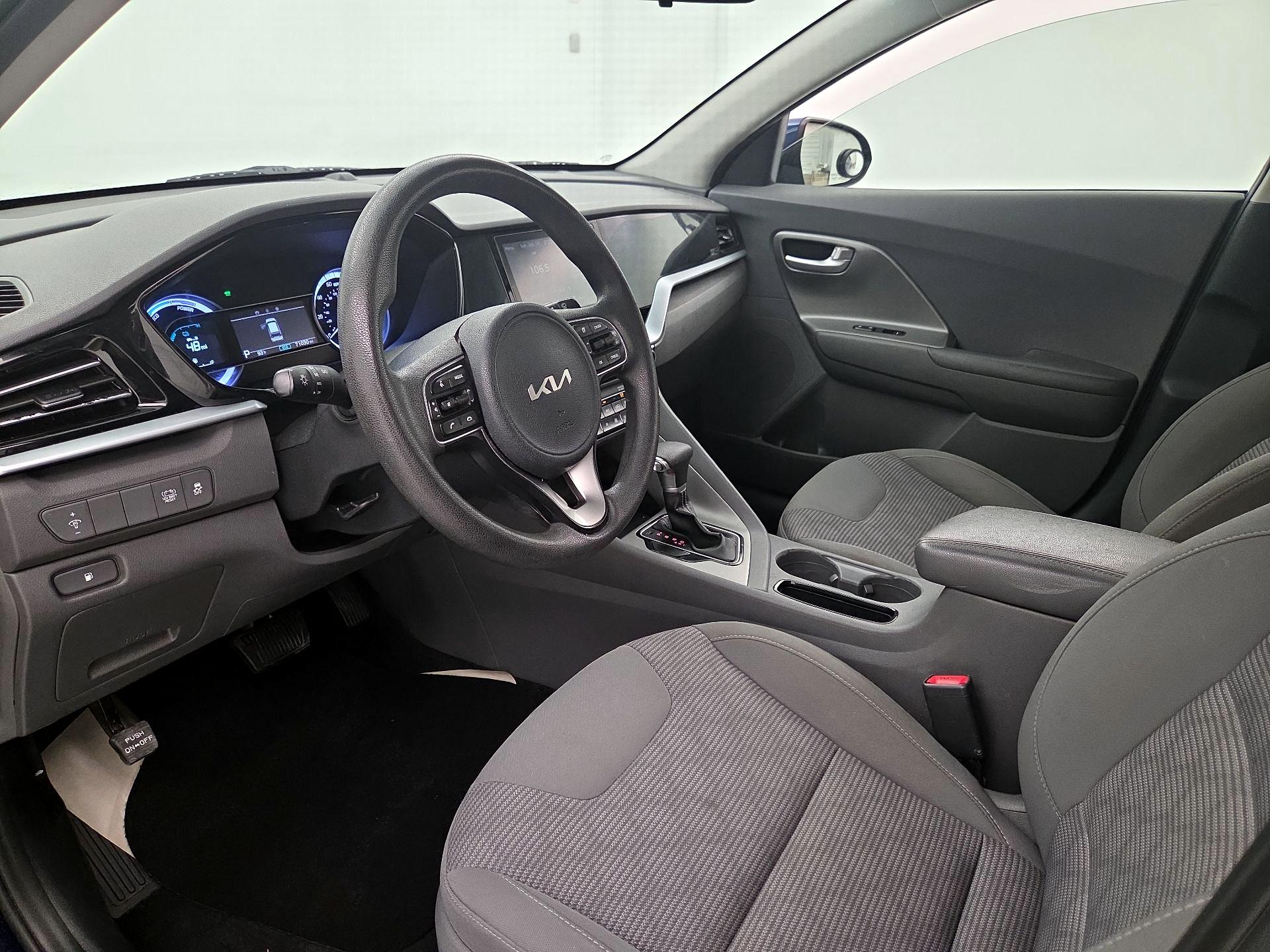 Thumbnail: 2022 Kia Niro - 11