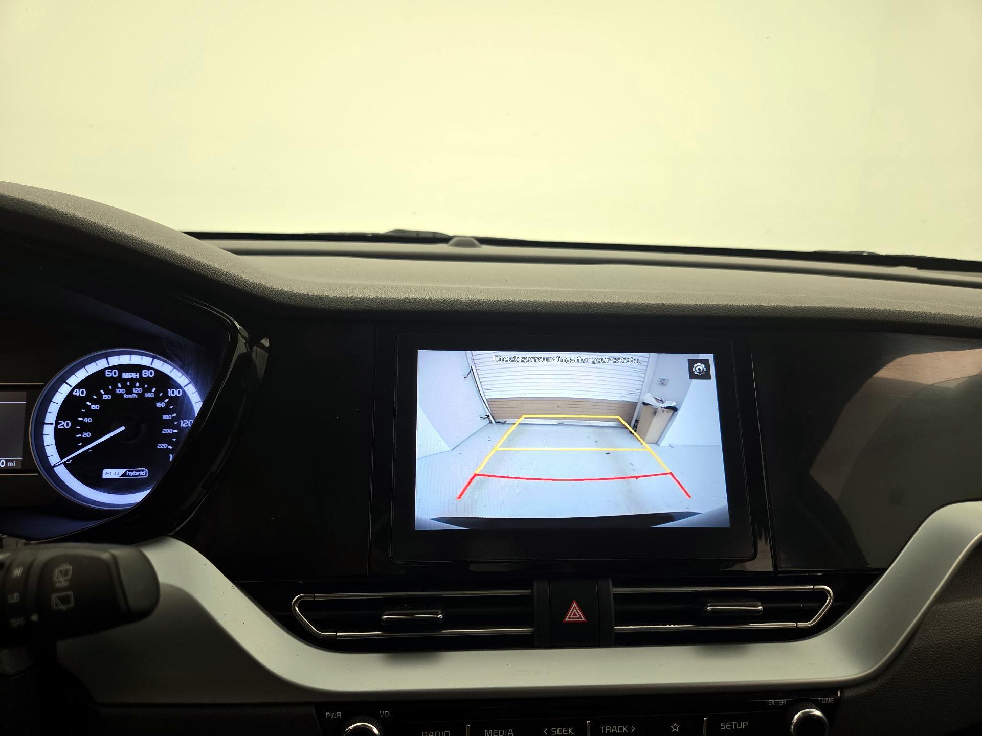 Thumbnail: 2022 Kia Niro - 14