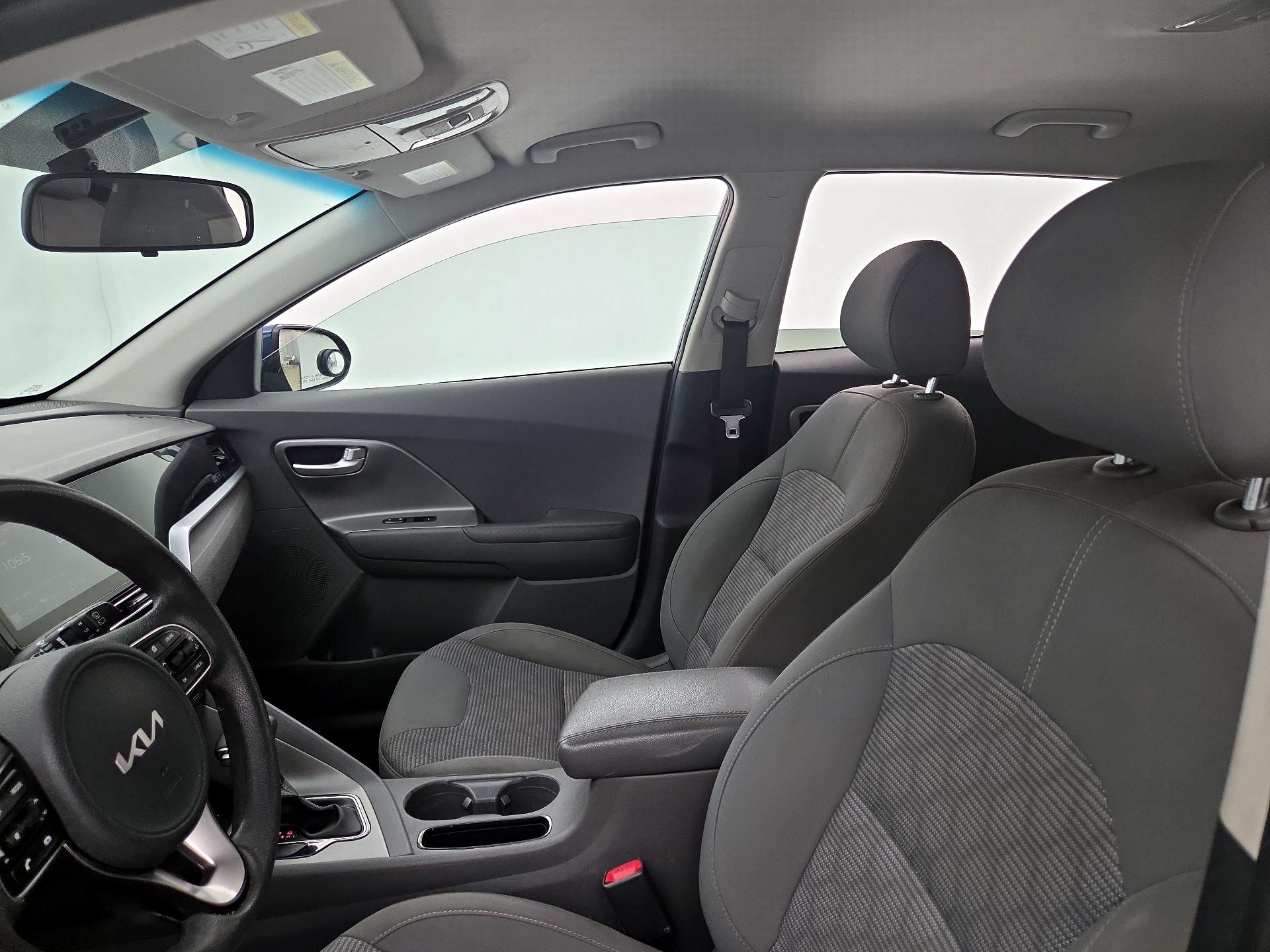 Thumbnail: 2022 Kia Niro - 19