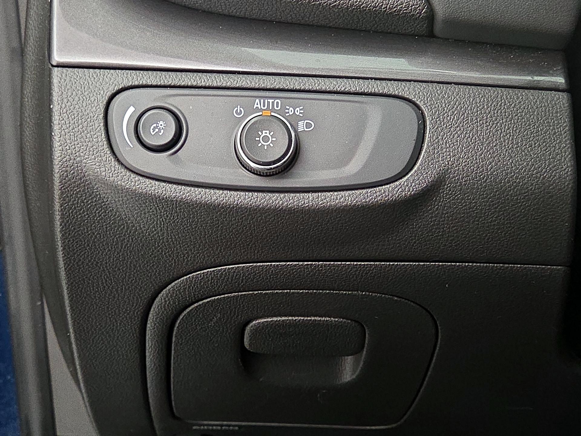 Thumbnail: 2019 Buick Encore - 13