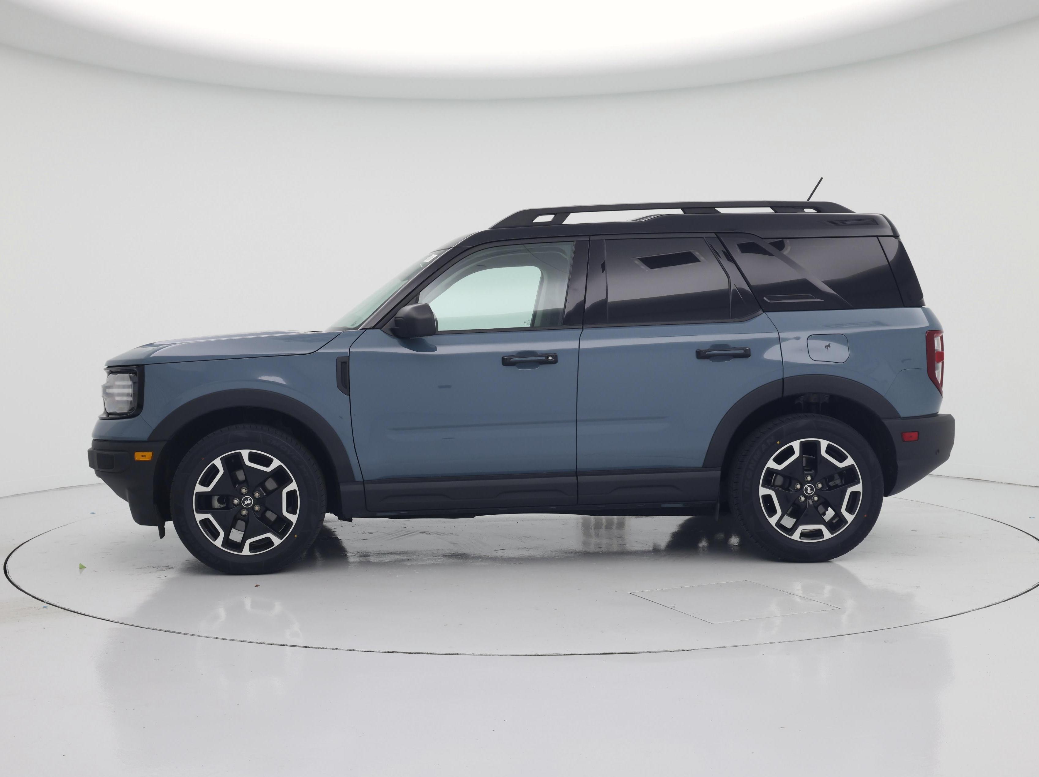 Thumbnail: 2023 Ford Bronco Sport - 3