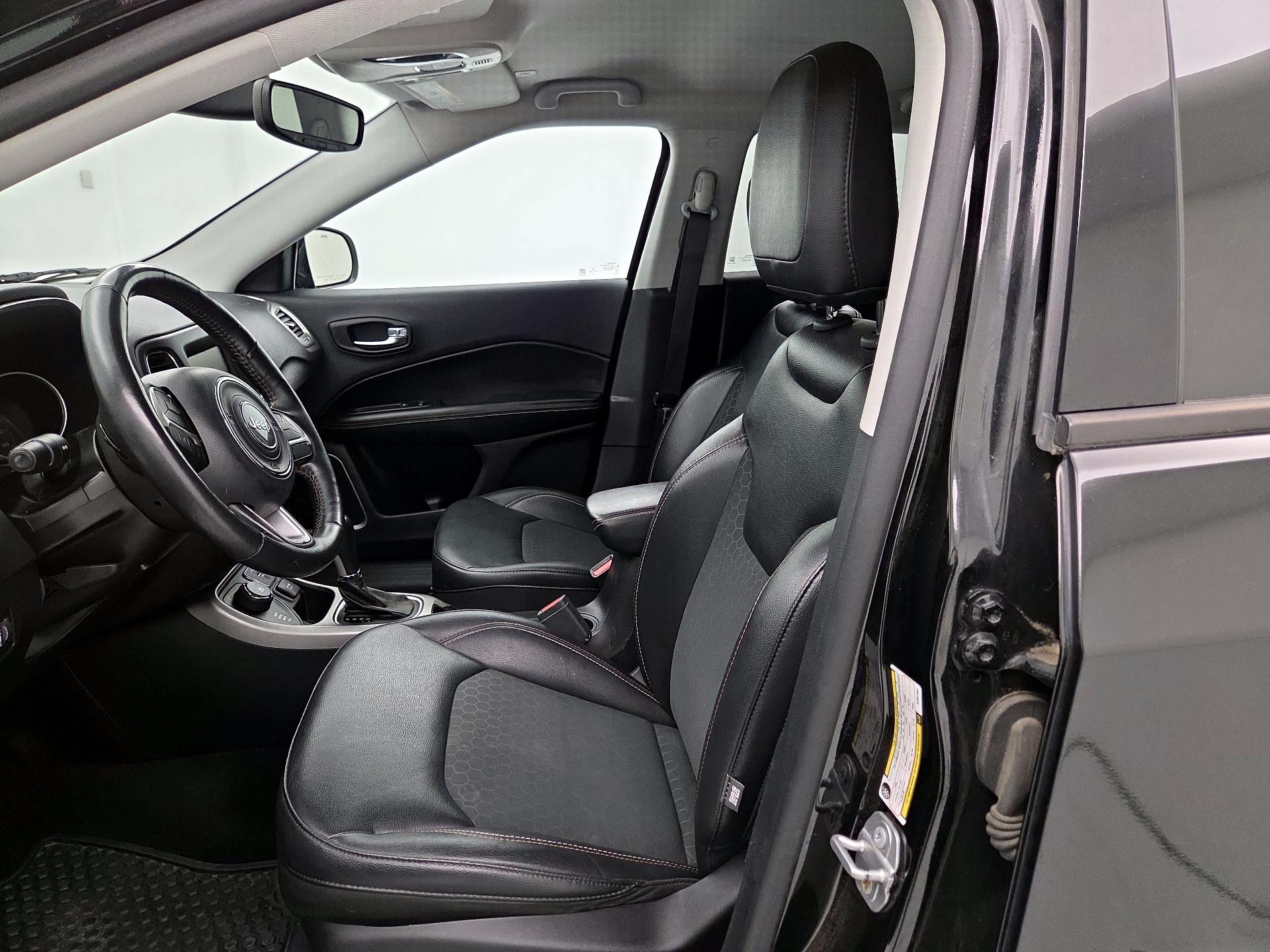 Thumbnail: 2019 Jeep Compass - 11