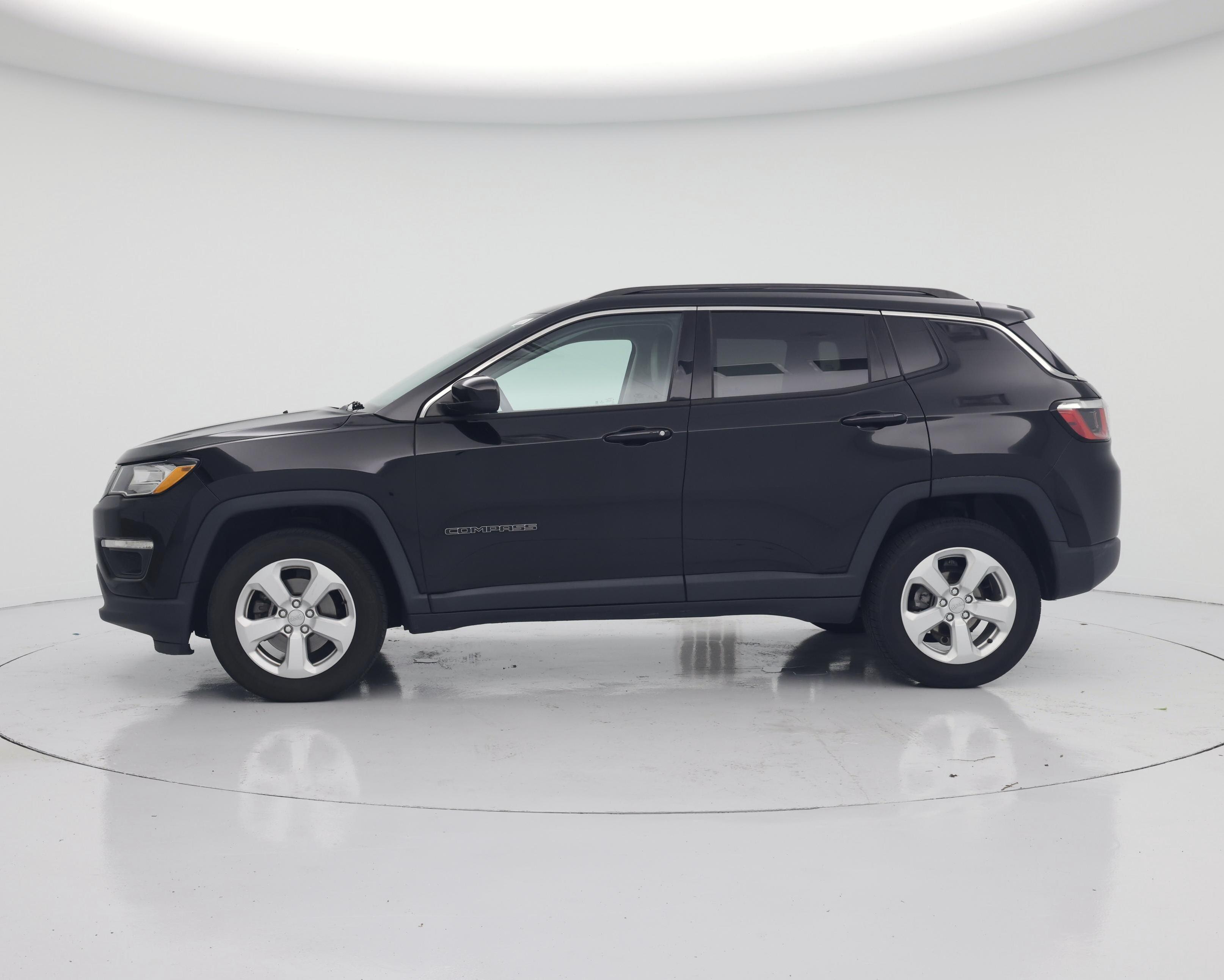 Thumbnail: 2019 Jeep Compass - 3