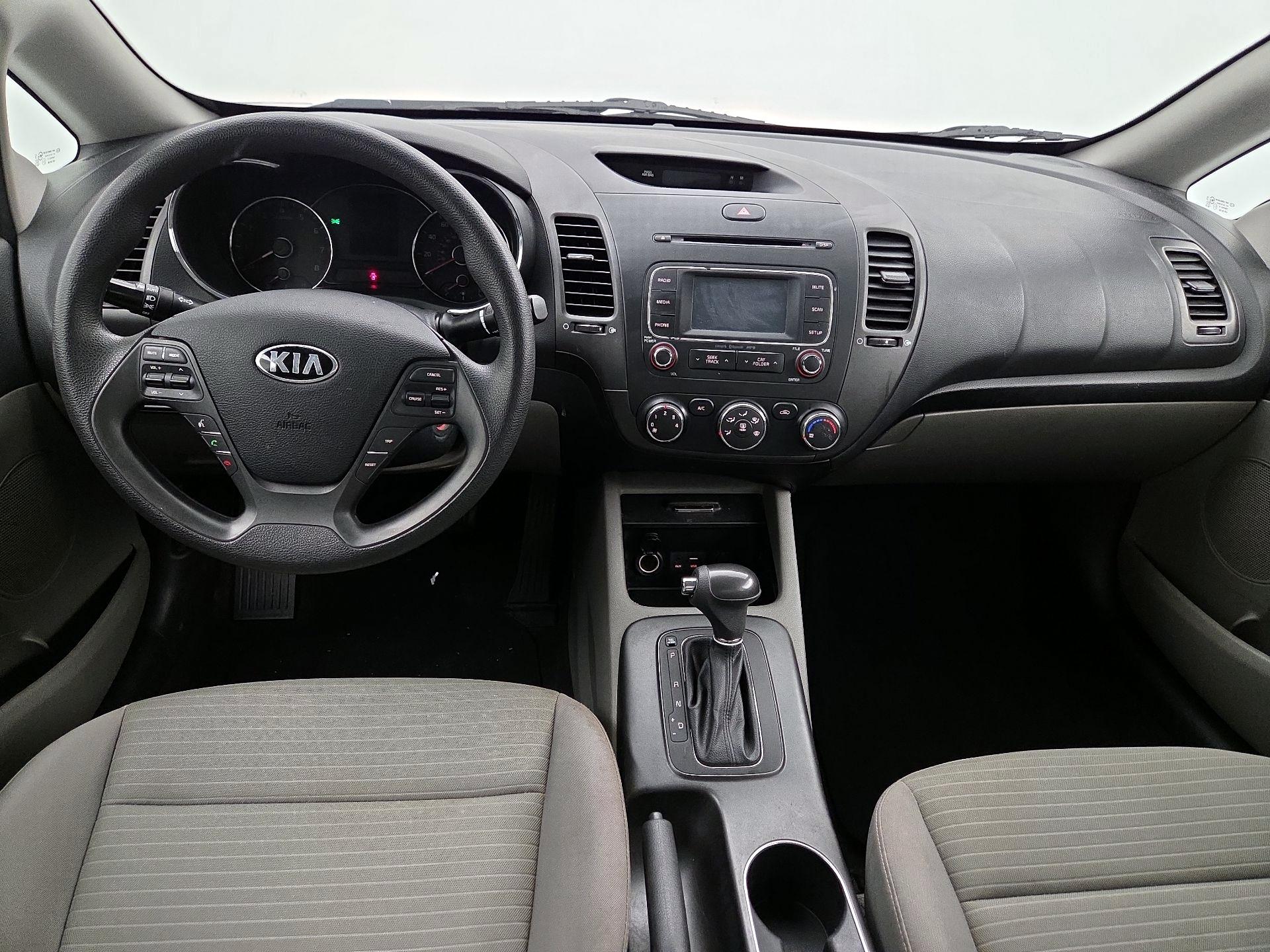 Thumbnail: 2016 Kia Forte - 9