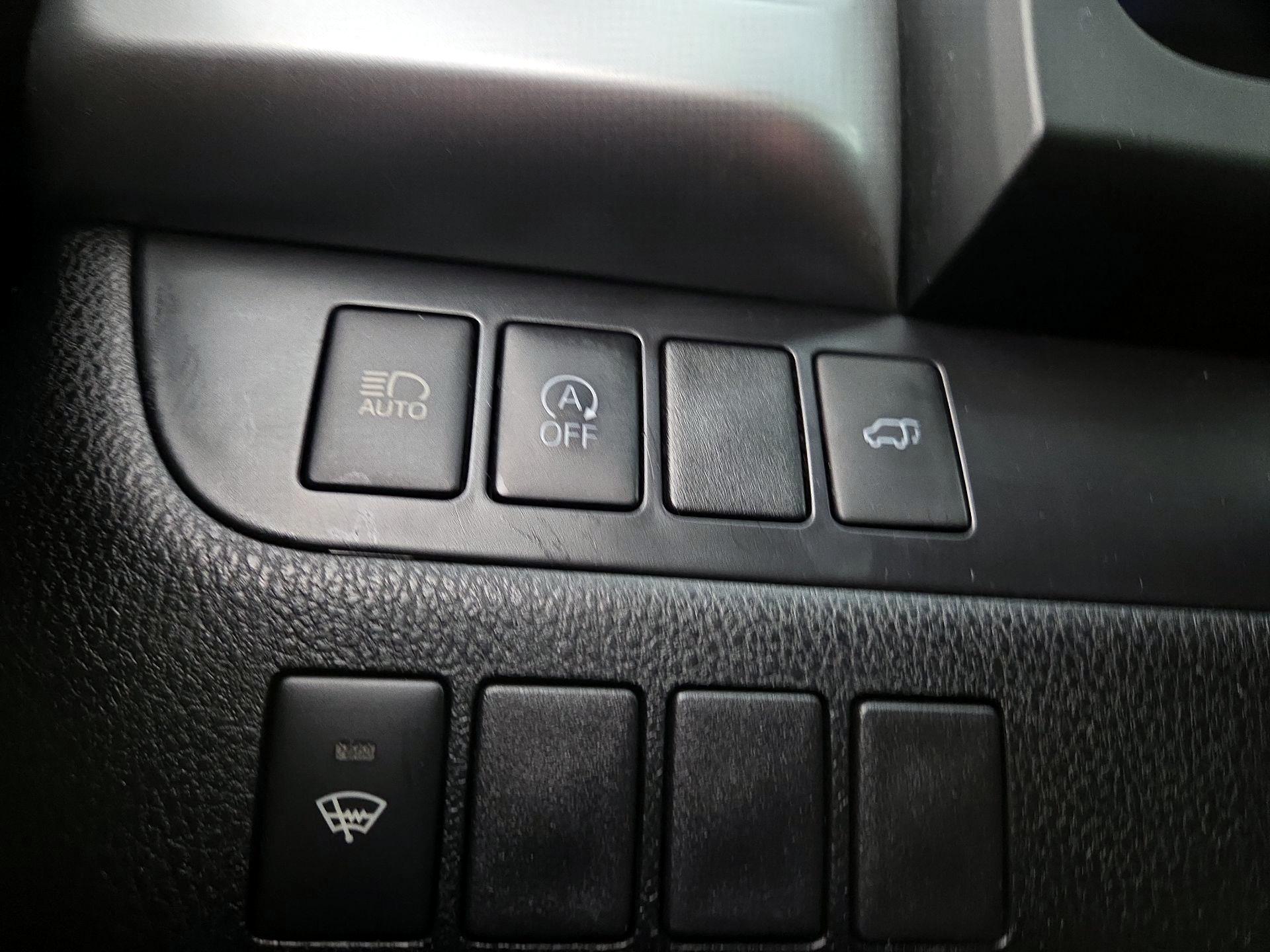 Thumbnail: 2019 Toyota Highlander - 13