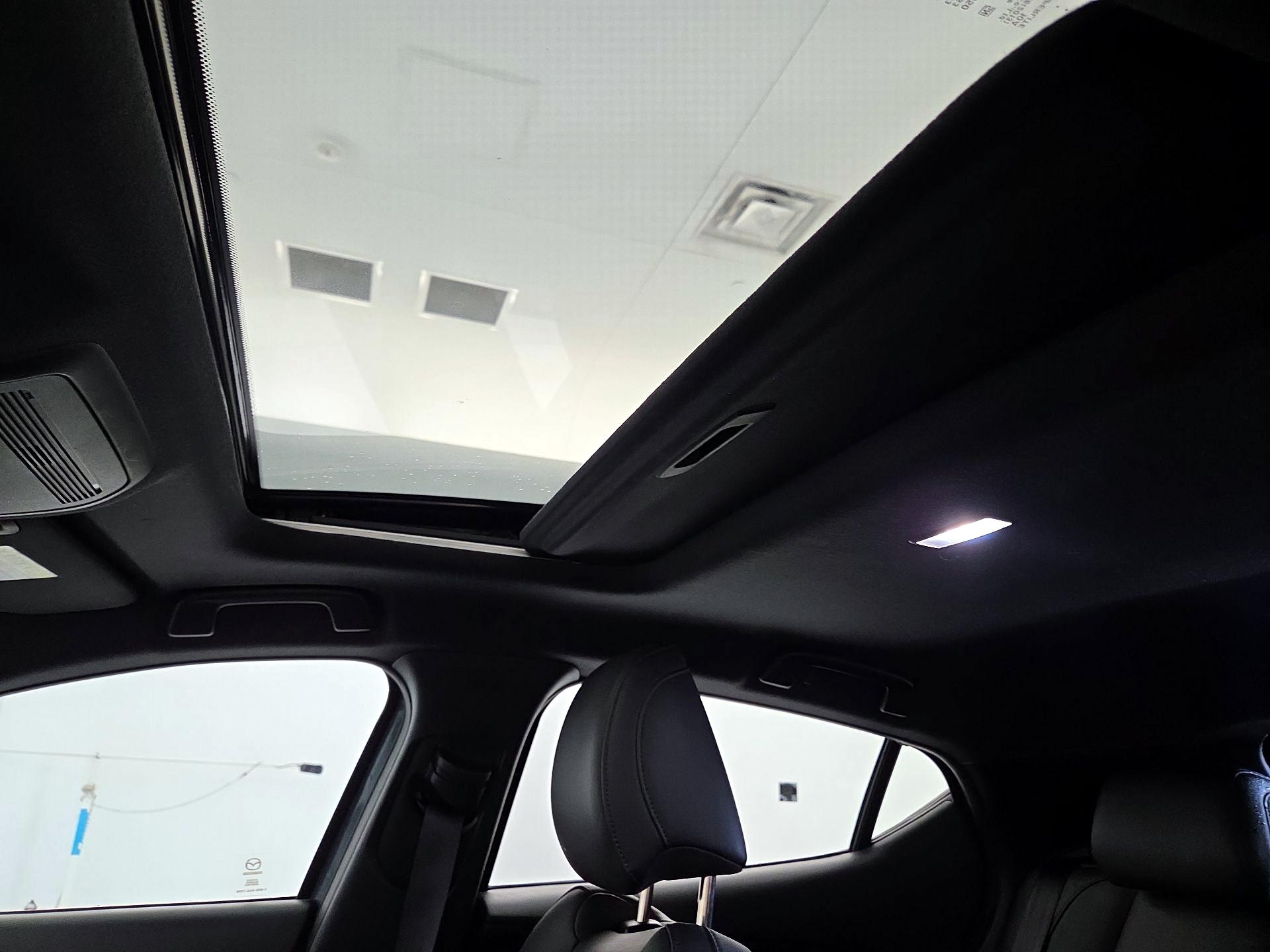 Thumbnail: 2022 Mazda Mazda3 - 19