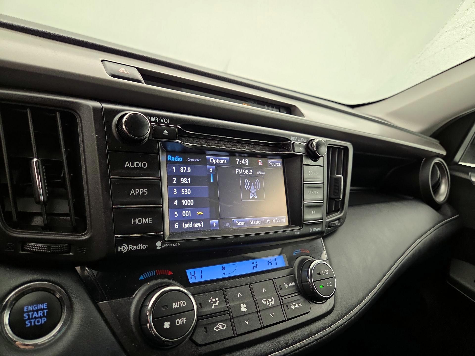 Thumbnail: 2018 Toyota RAV4 - 15