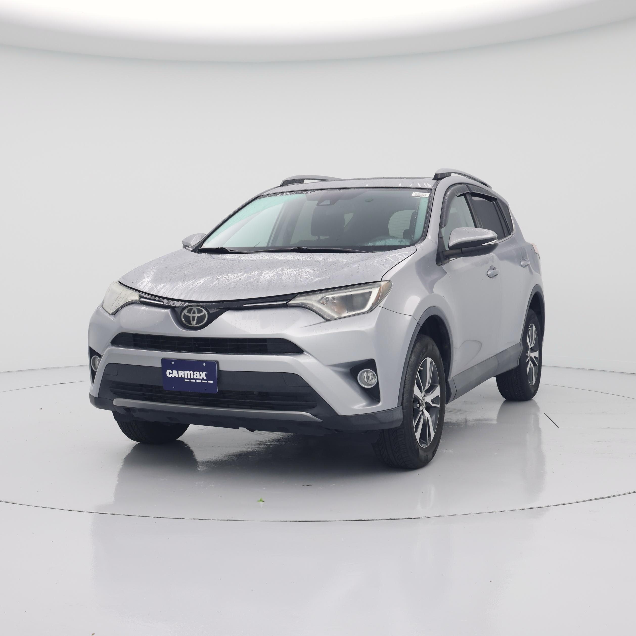 Thumbnail: 2018 Toyota RAV4 - 4