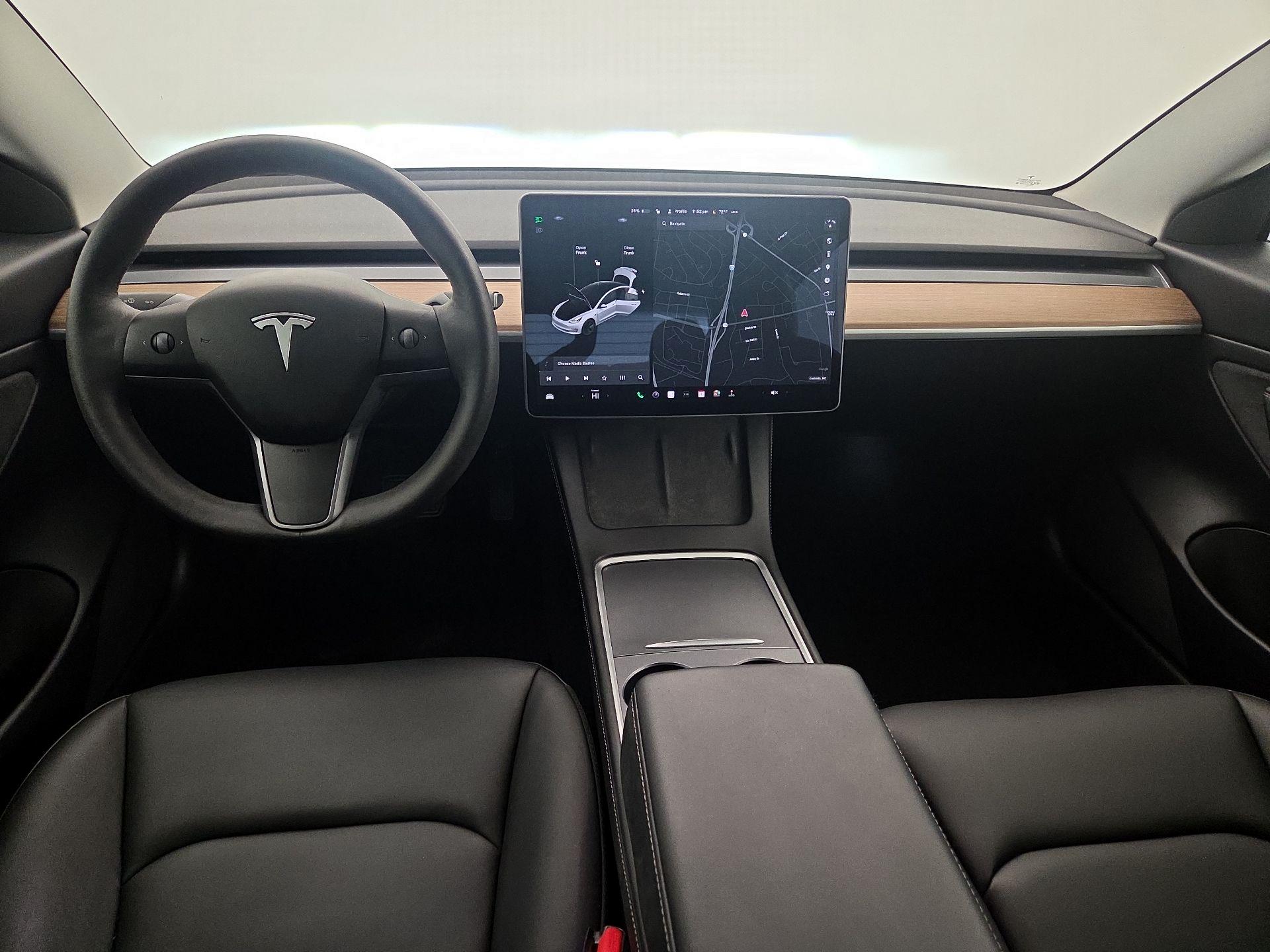 Thumbnail: 2021 Tesla Model 3 - 9