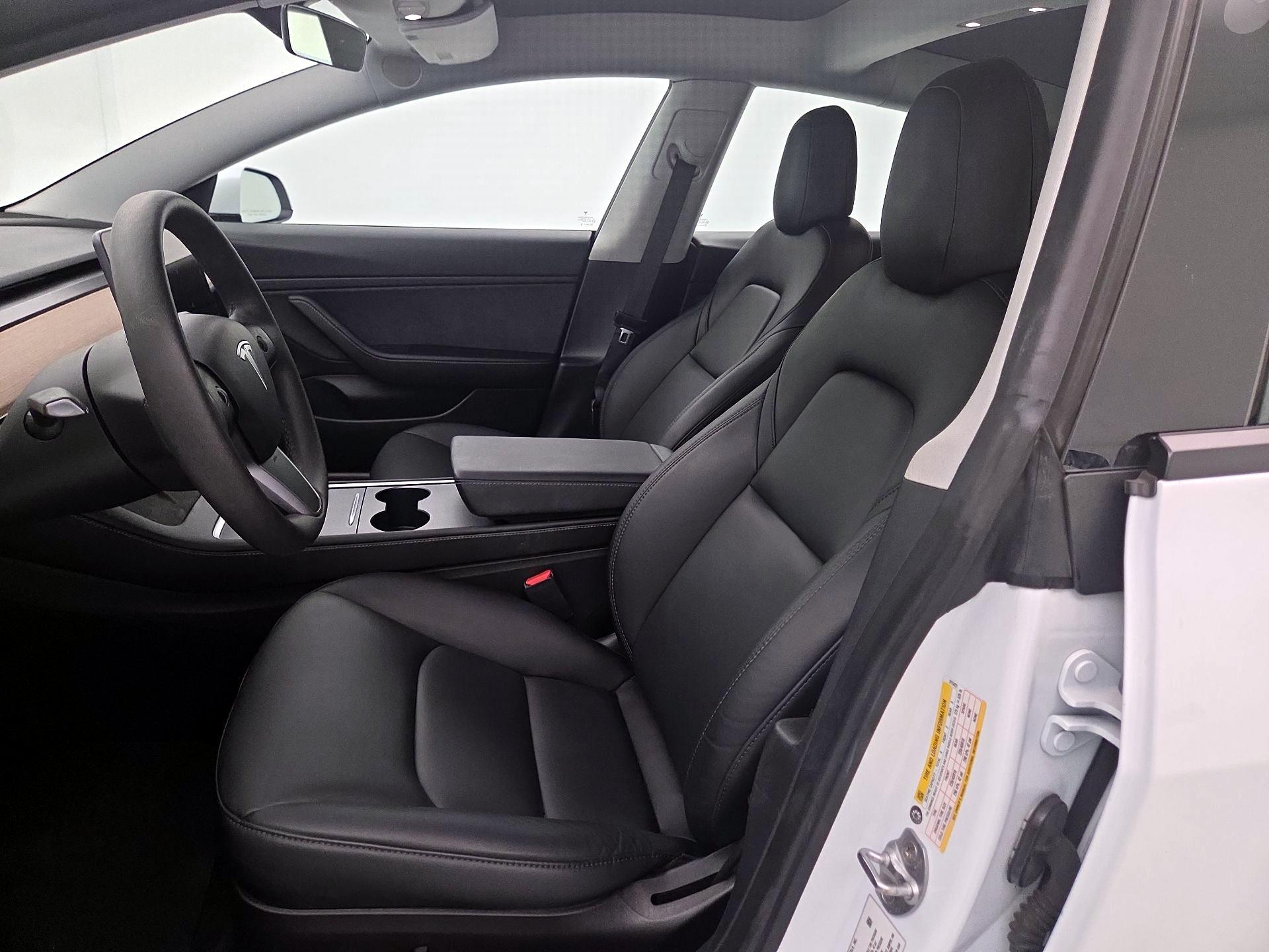 Thumbnail: 2021 Tesla Model 3 - 11