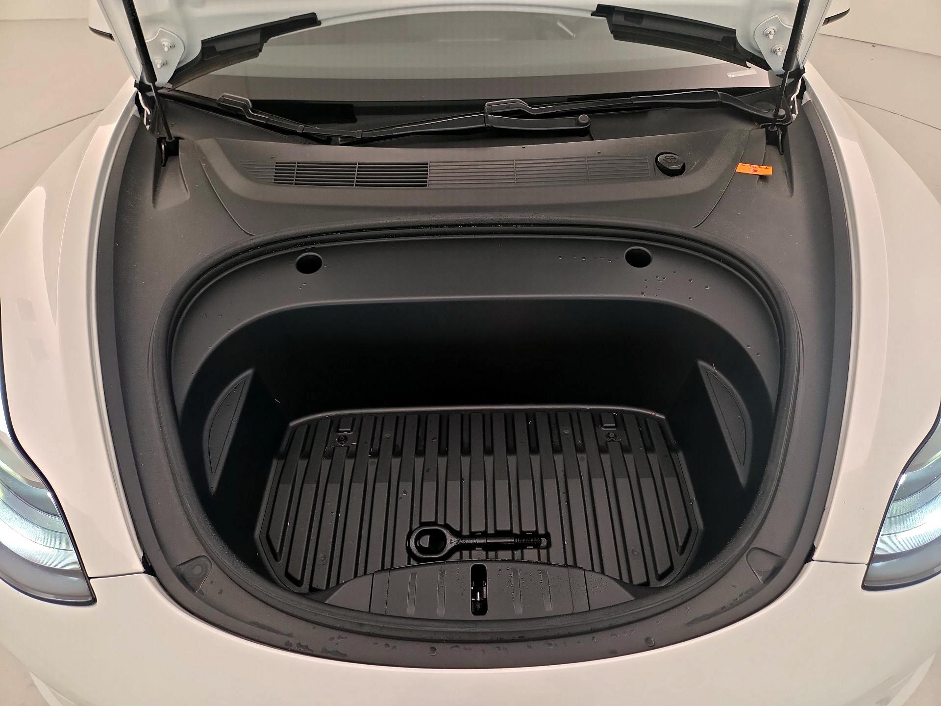 Thumbnail: 2021 Tesla Model 3 - 20