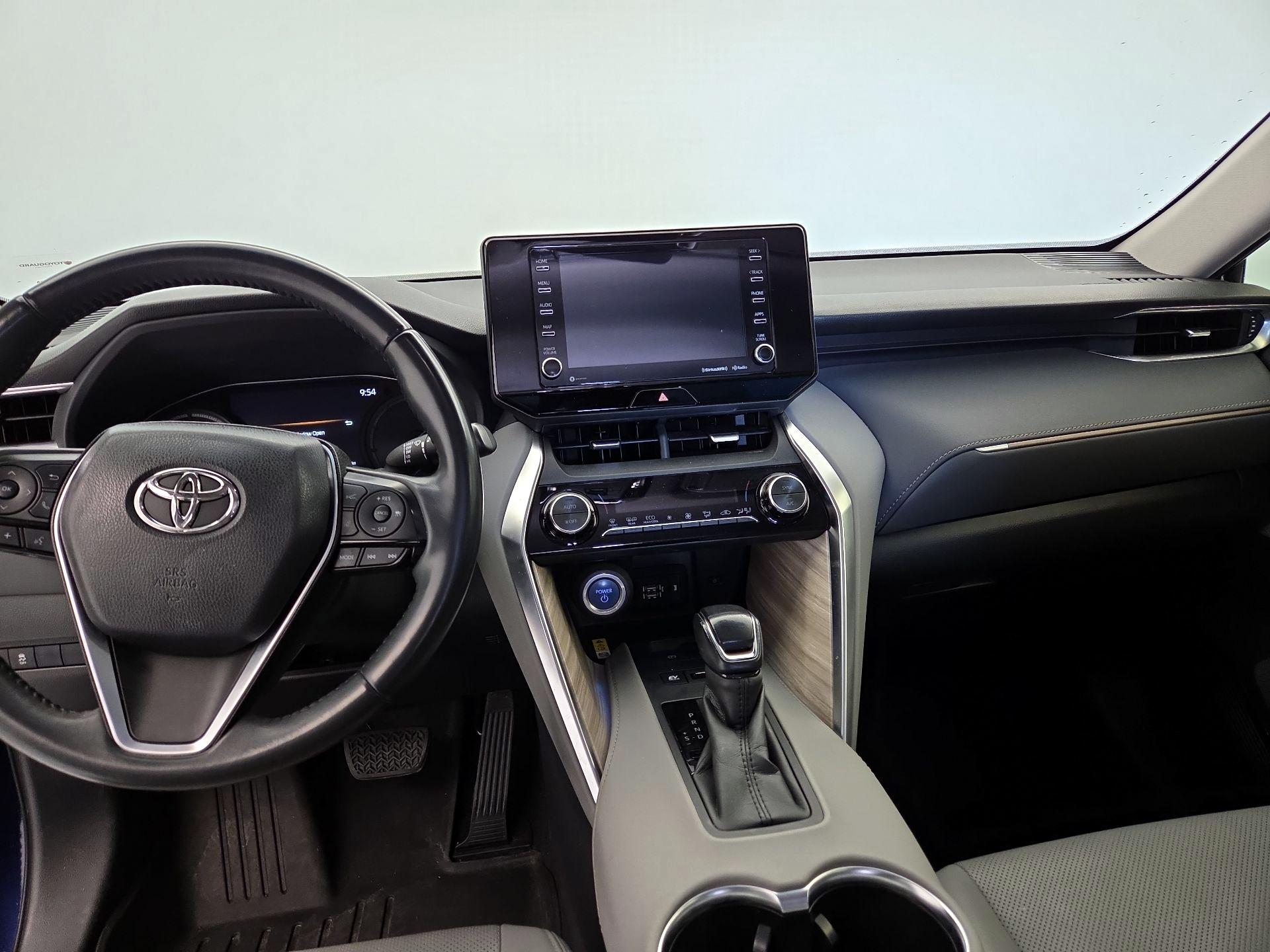 Thumbnail: 2021 Toyota Venza - 9