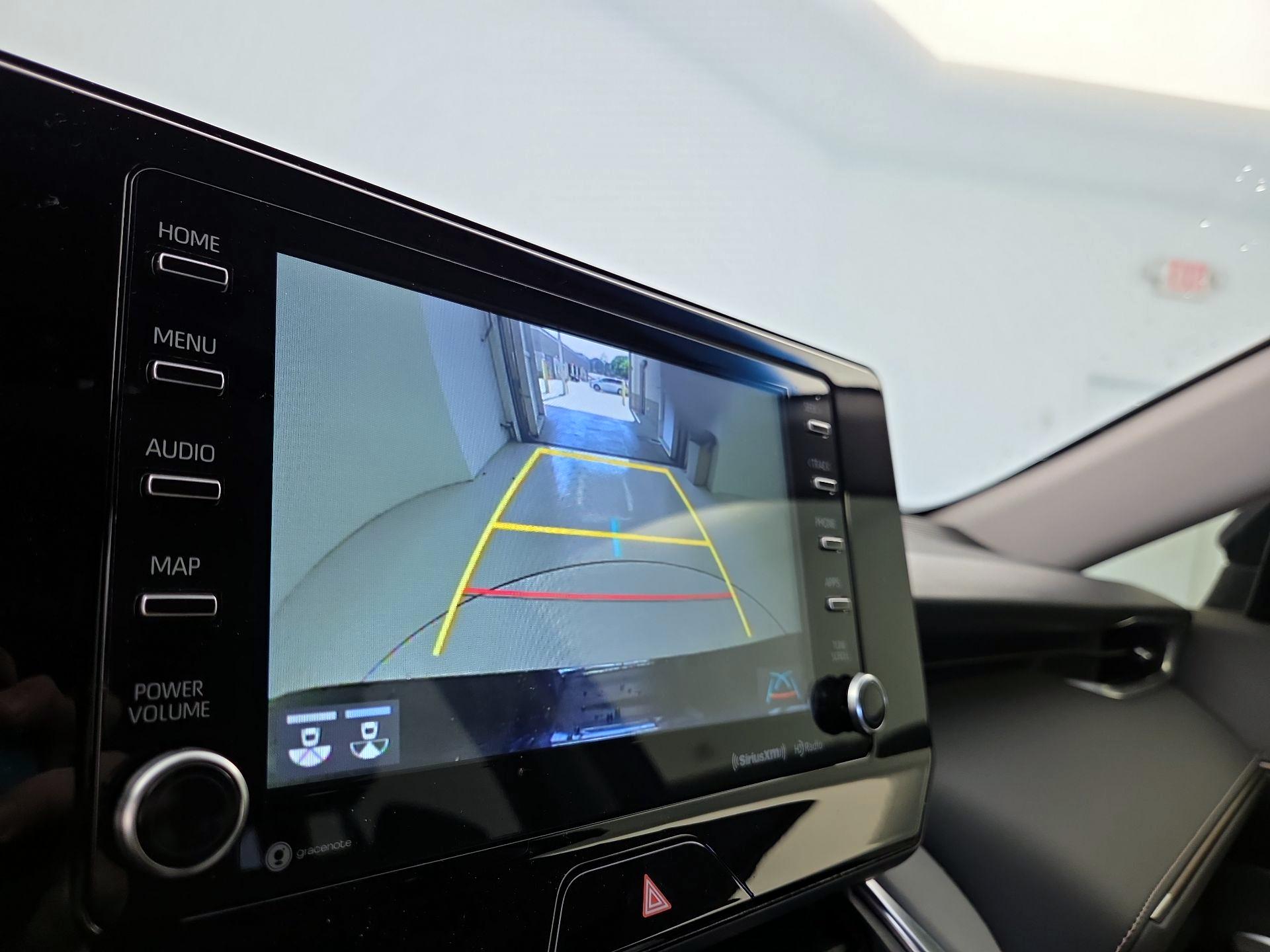 Thumbnail: 2021 Toyota Venza - 14