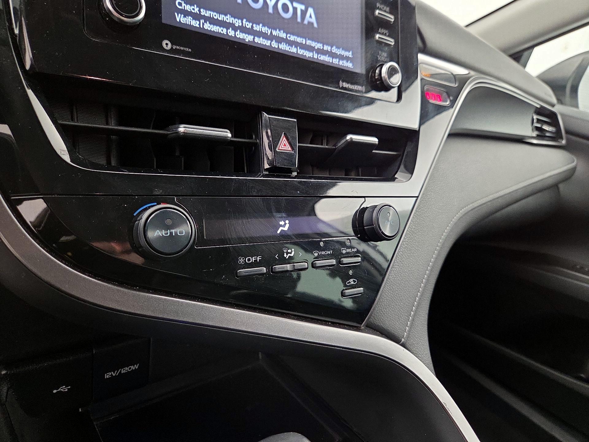 Thumbnail: 2021 Toyota Camry - 16
