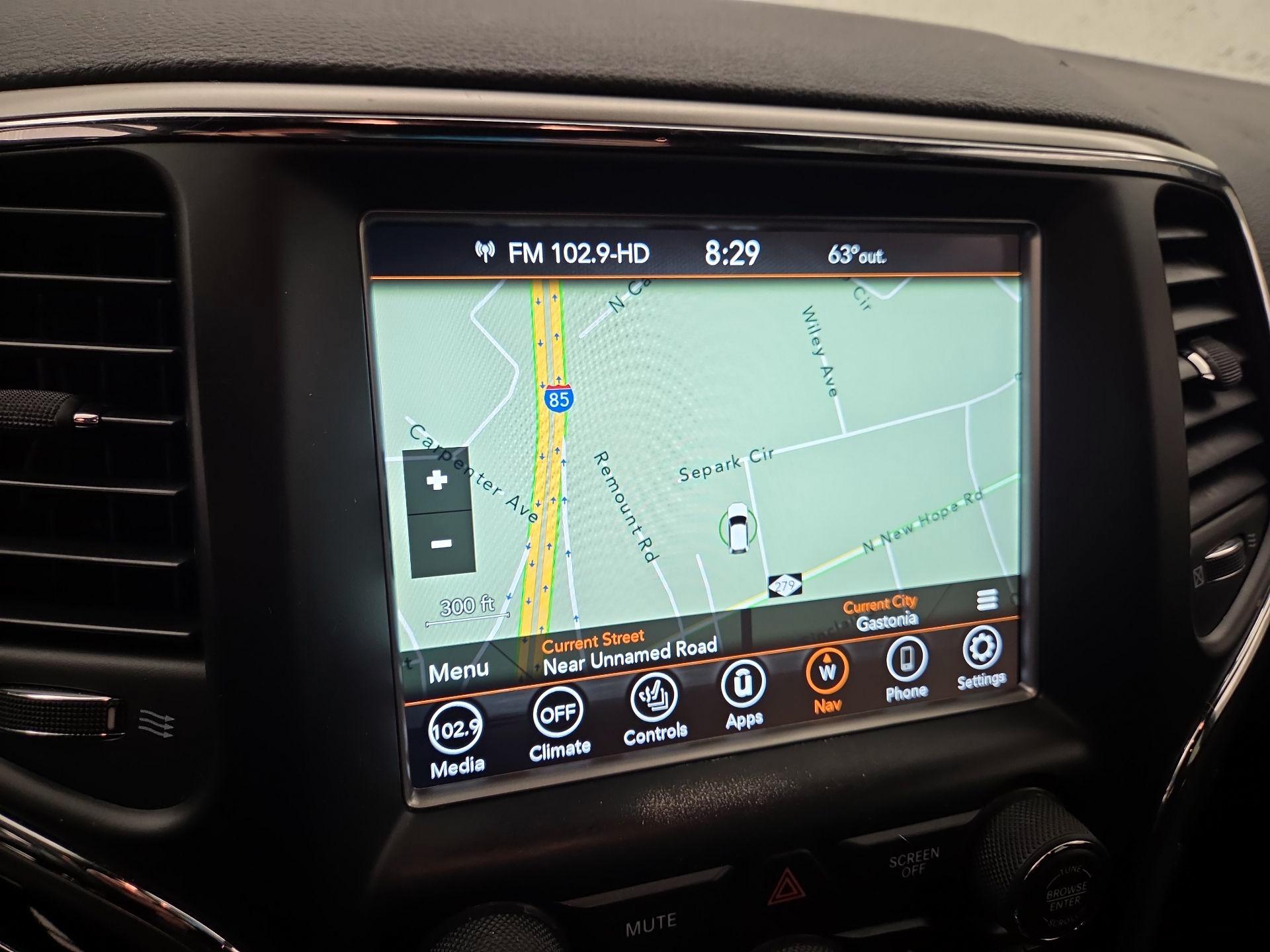 Thumbnail: 2018 Jeep Grand Cherokee - 14