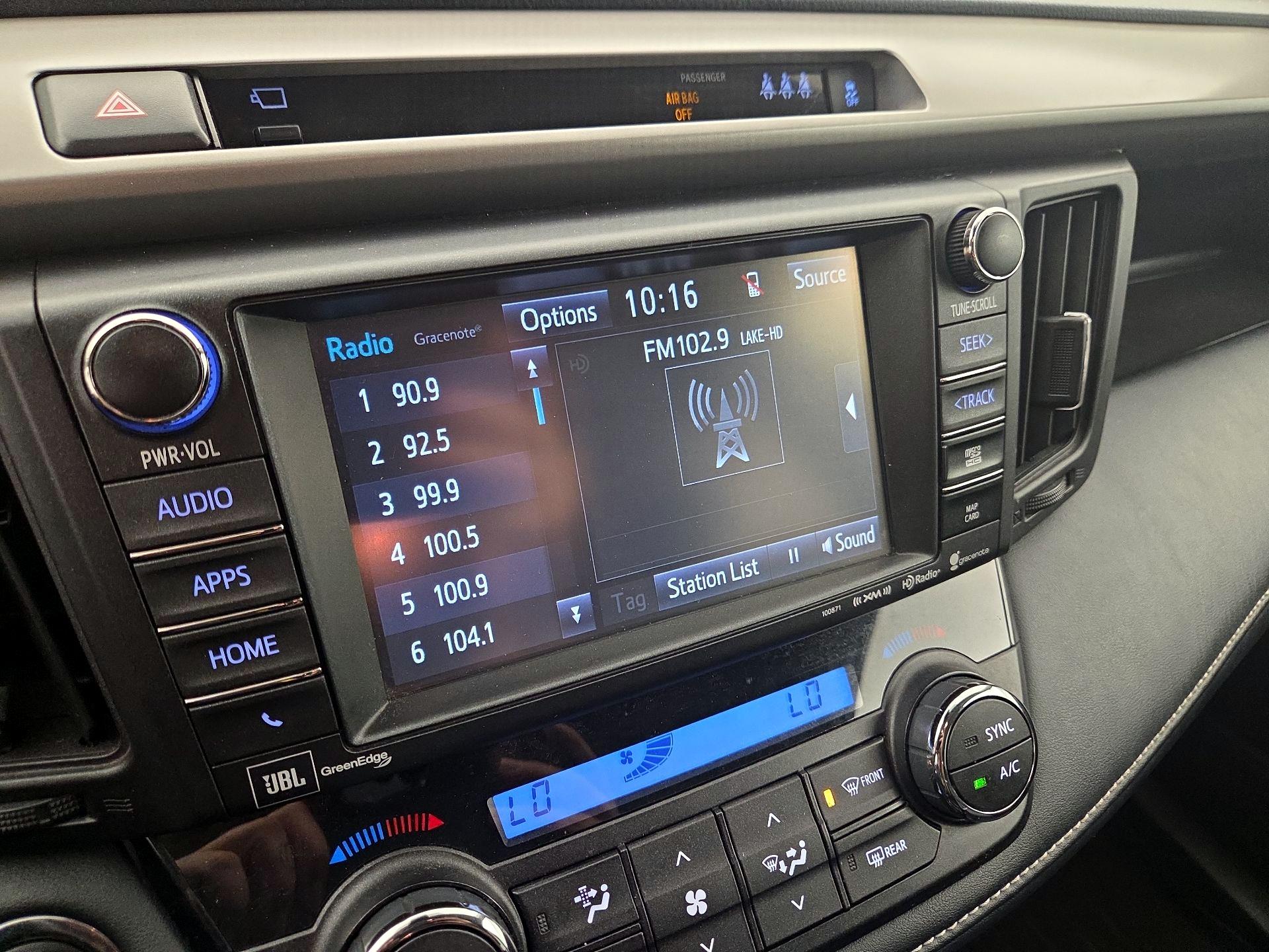 Thumbnail: 2018 Toyota RAV4 - 15