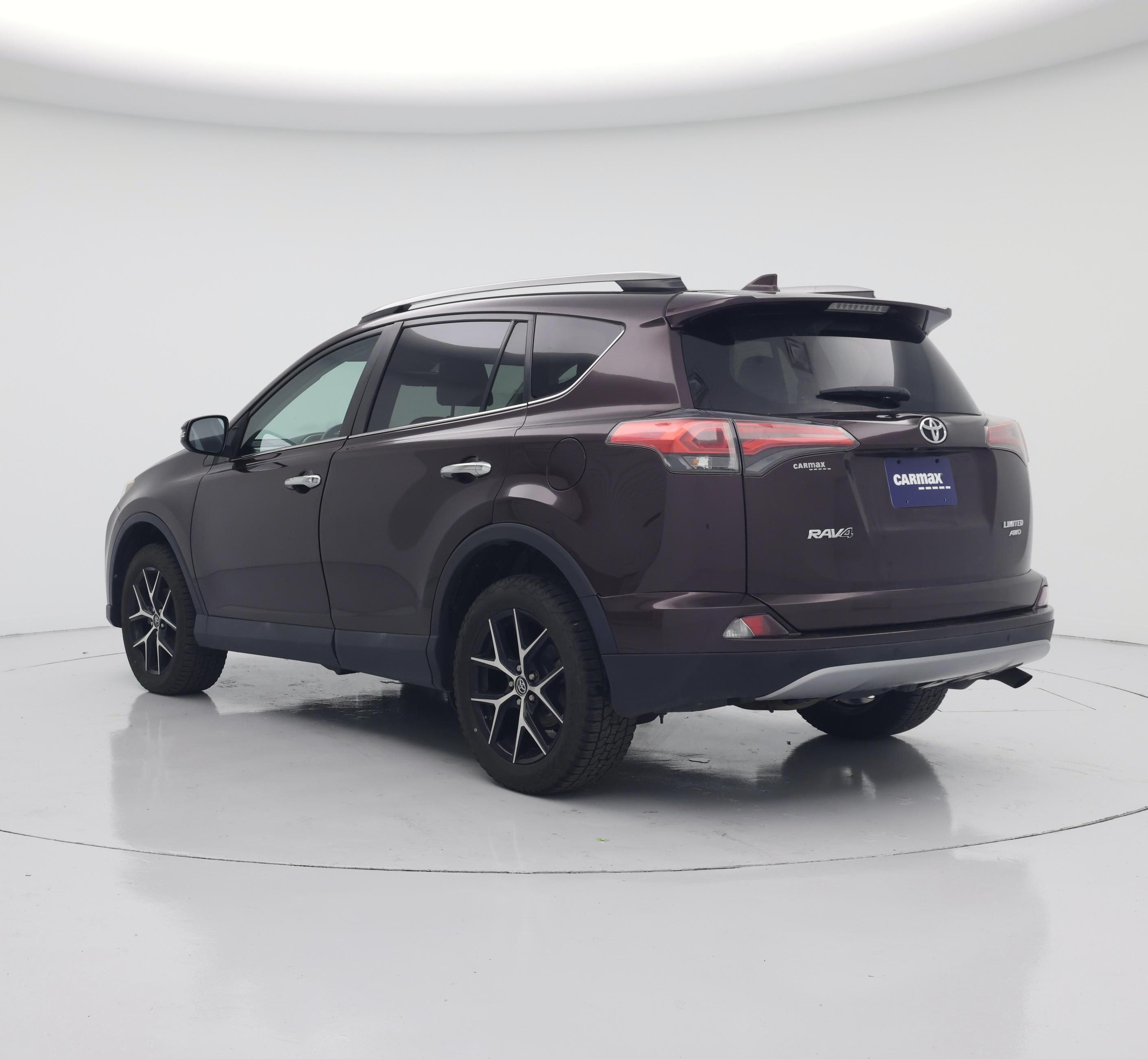 Thumbnail: 2018 Toyota RAV4 - 2