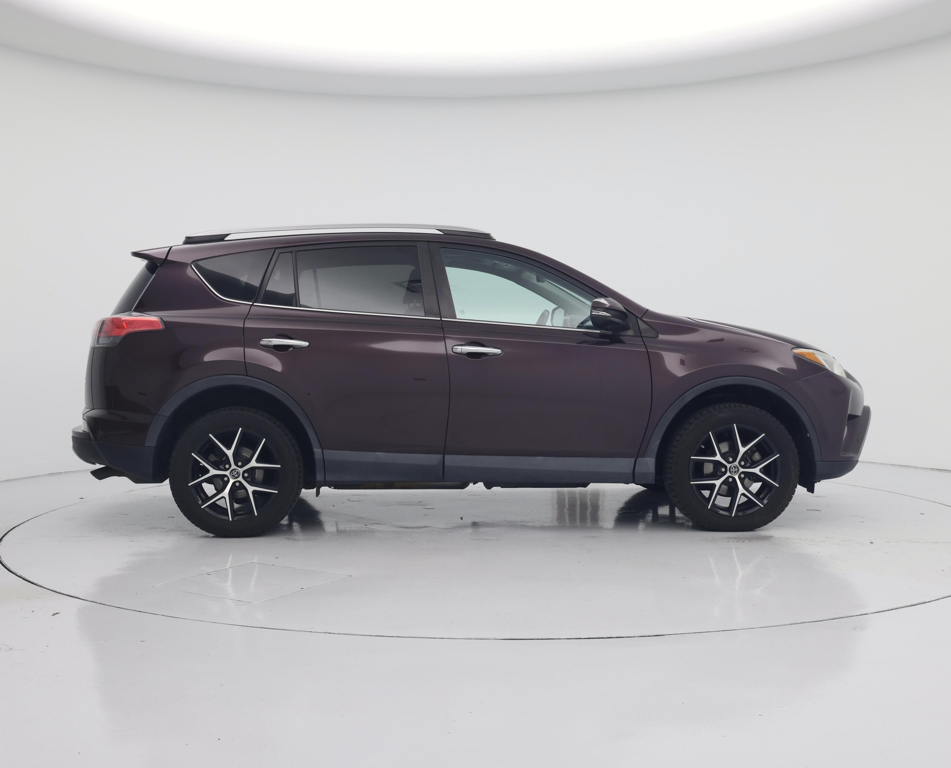 Thumbnail: 2018 Toyota RAV4 - 7