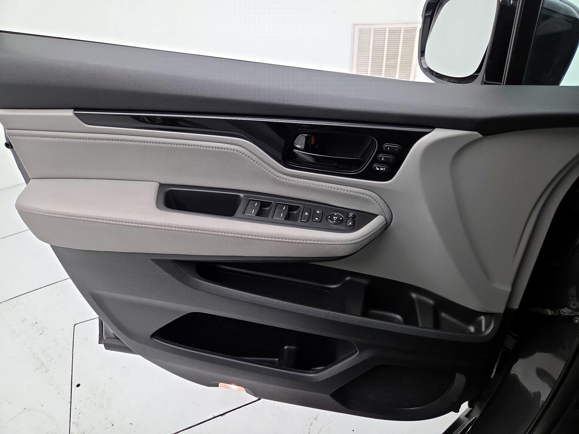 Thumbnail: 2020 Honda Odyssey - 12