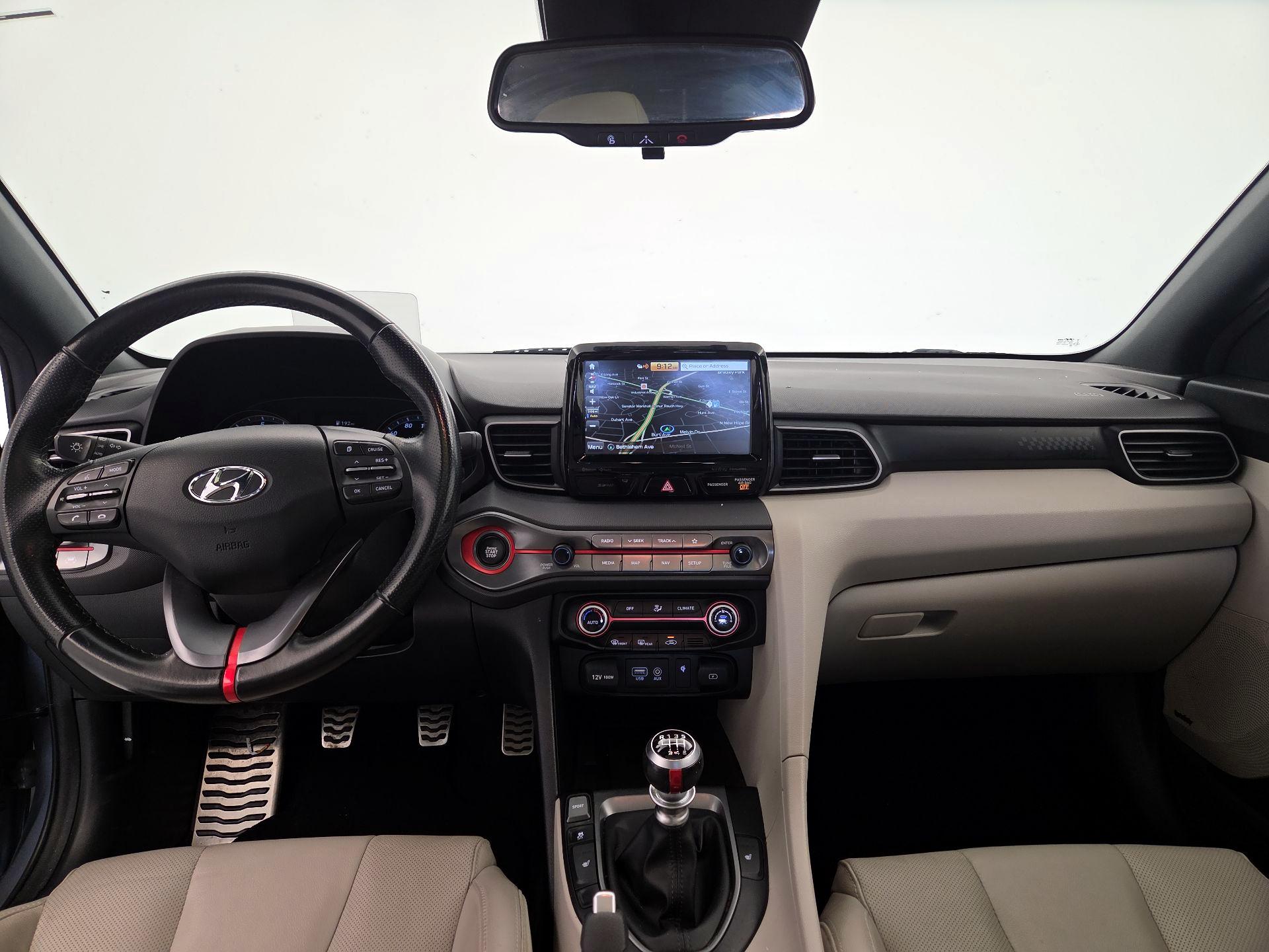 Thumbnail: 2019 Hyundai Veloster - 9