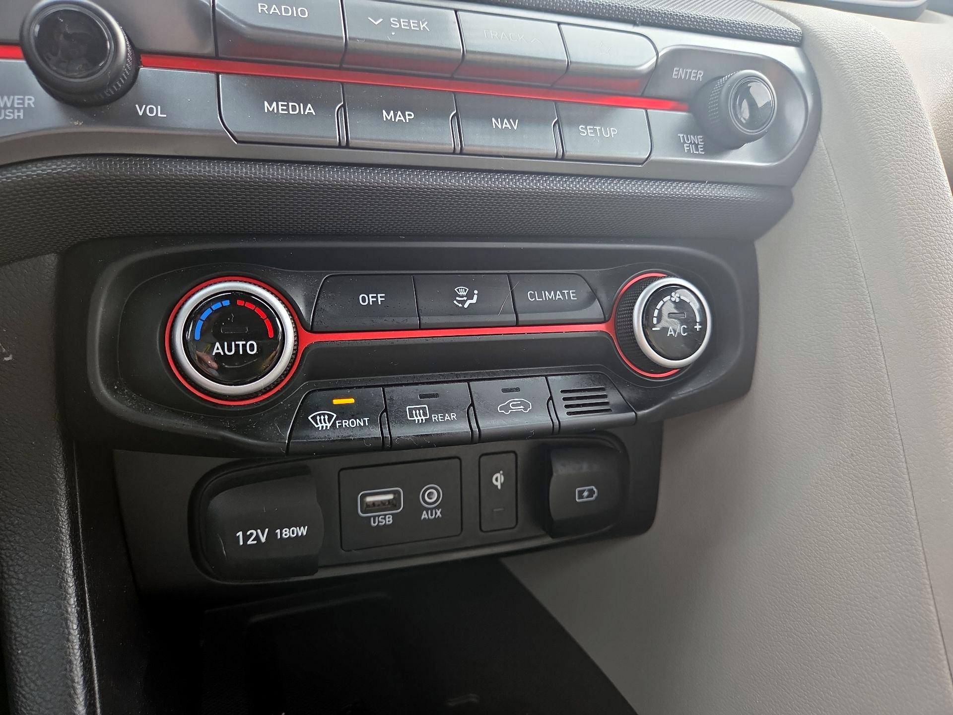 Thumbnail: 2019 Hyundai Veloster - 17