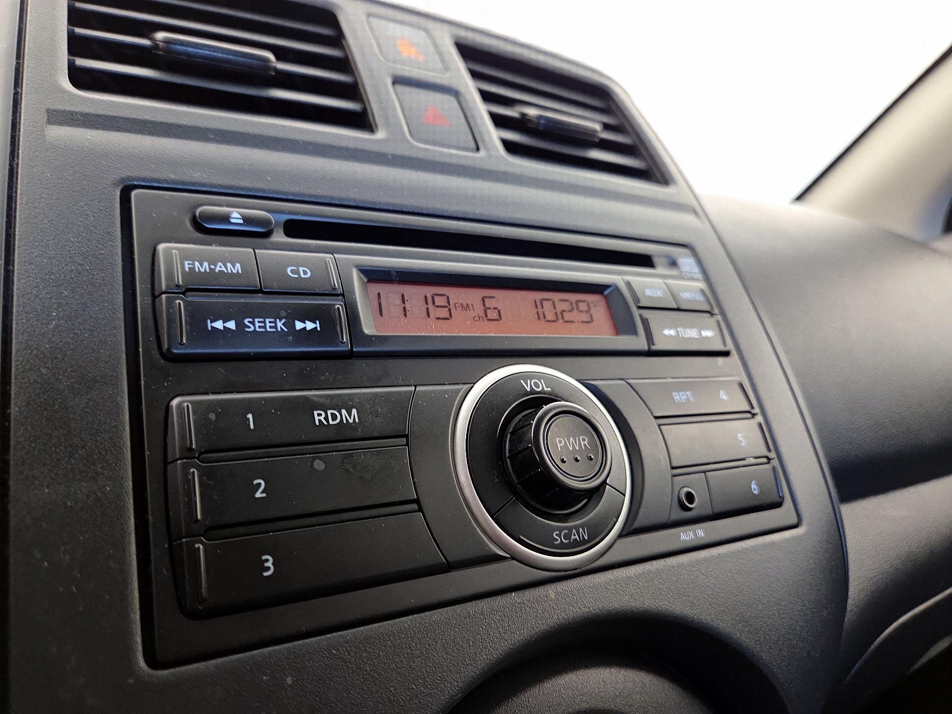 Thumbnail: 2014 Nissan Versa - 14