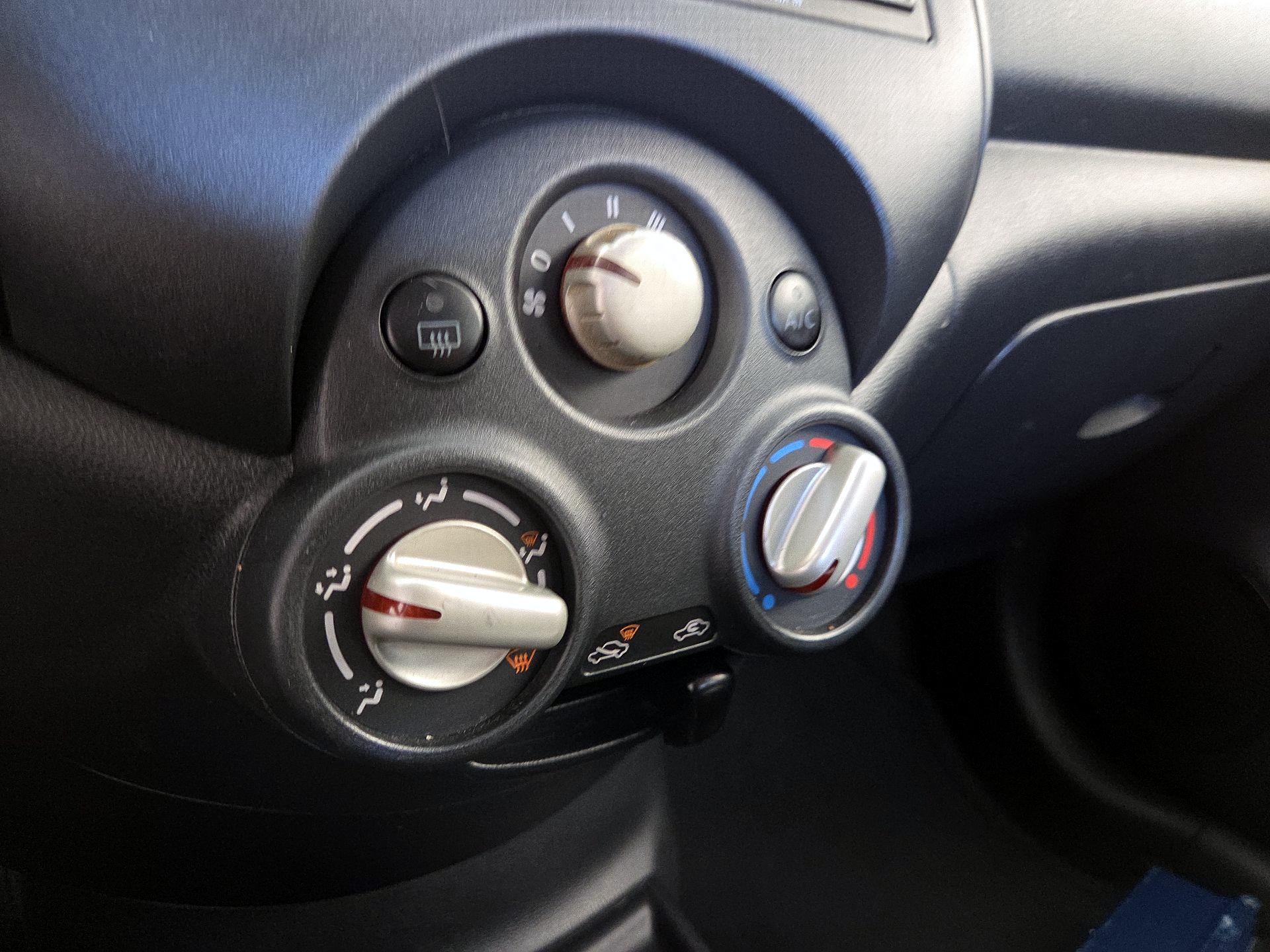 Thumbnail: 2014 Nissan Versa - 15
