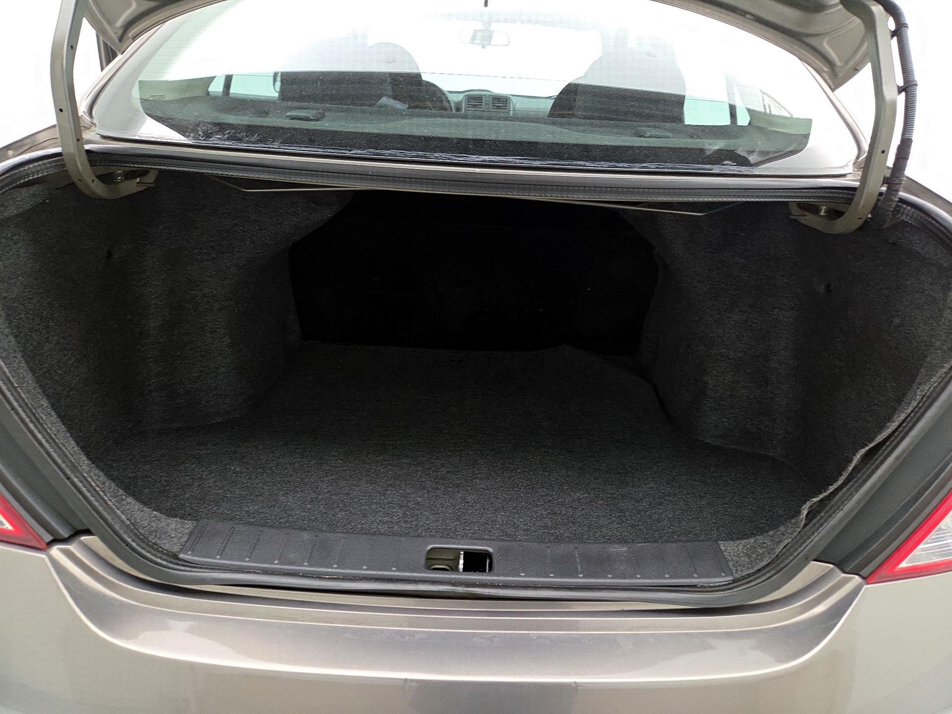 Thumbnail: 2014 Nissan Versa - 18