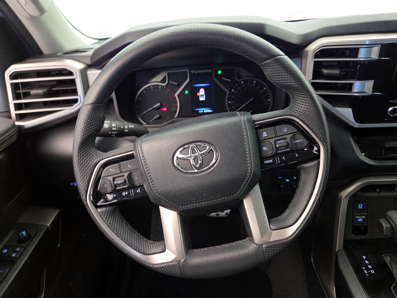 2024 Toyota Tundra SR5 - Photo 11