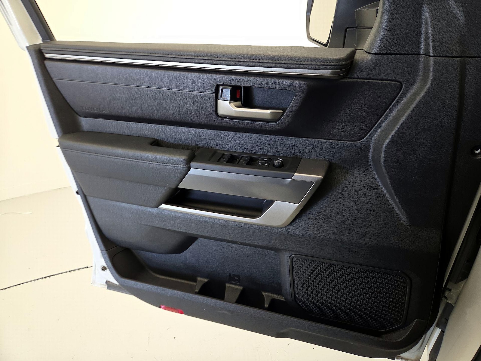 2024 Toyota Tundra SR5 - Photo 13