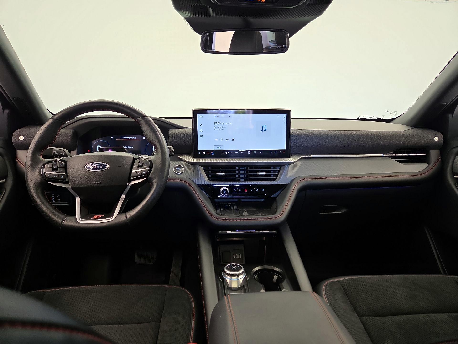 Thumbnail: 2025 Ford Explorer - 9