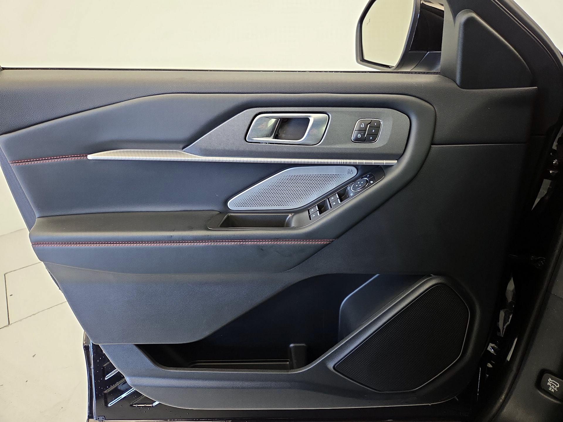 Thumbnail: 2025 Ford Explorer - 12