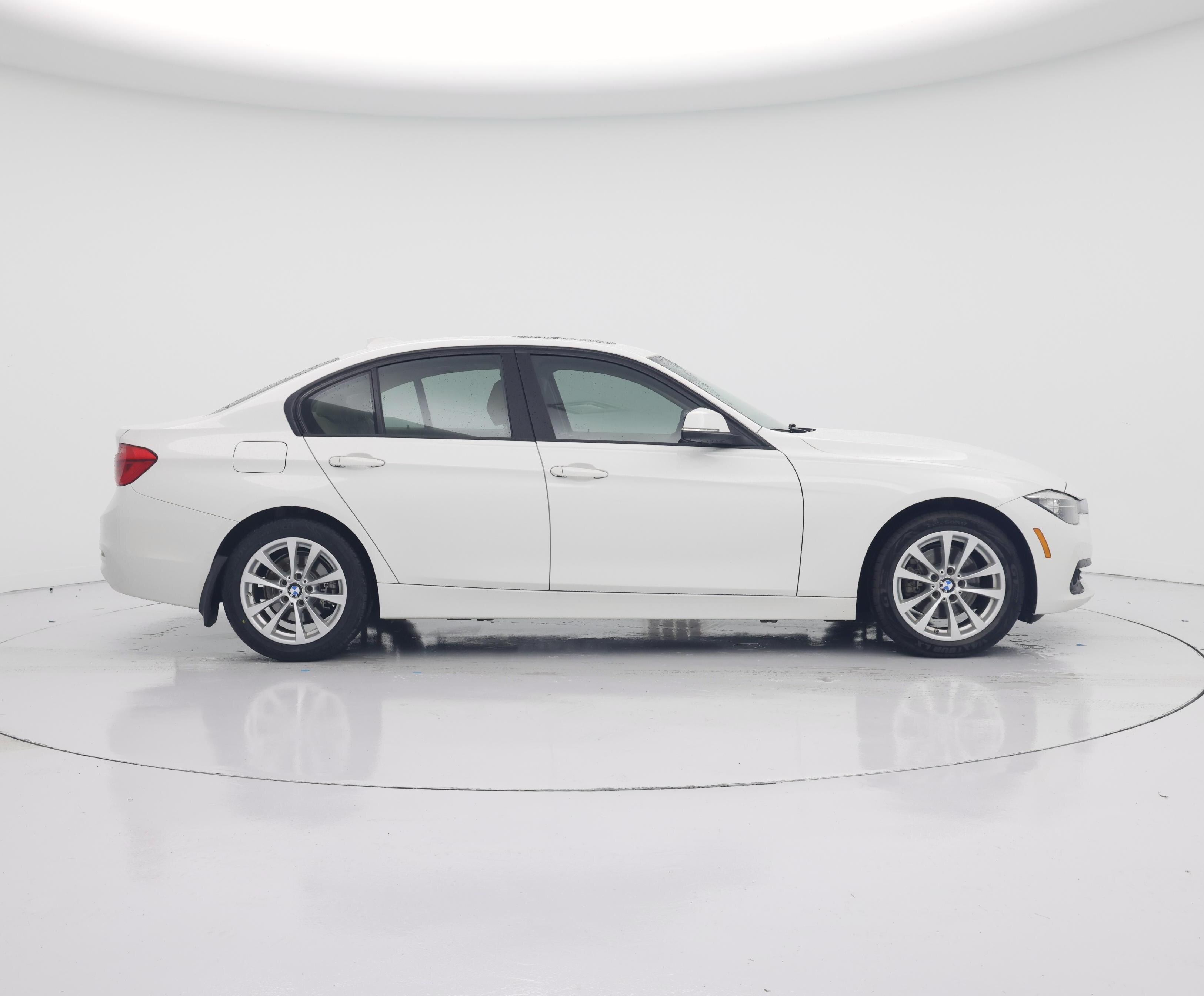 Thumbnail: 2016 BMW 3 Series - 7