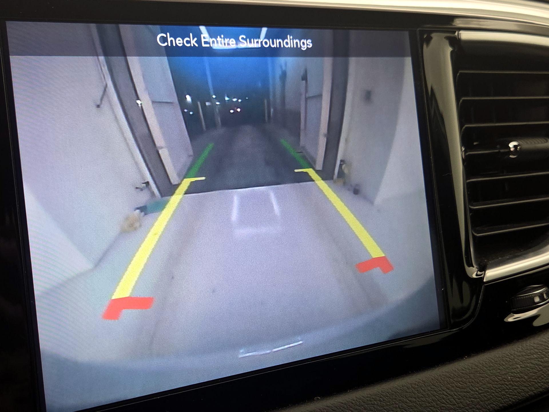 Thumbnail: 2019 Chrysler Pacifica - 15